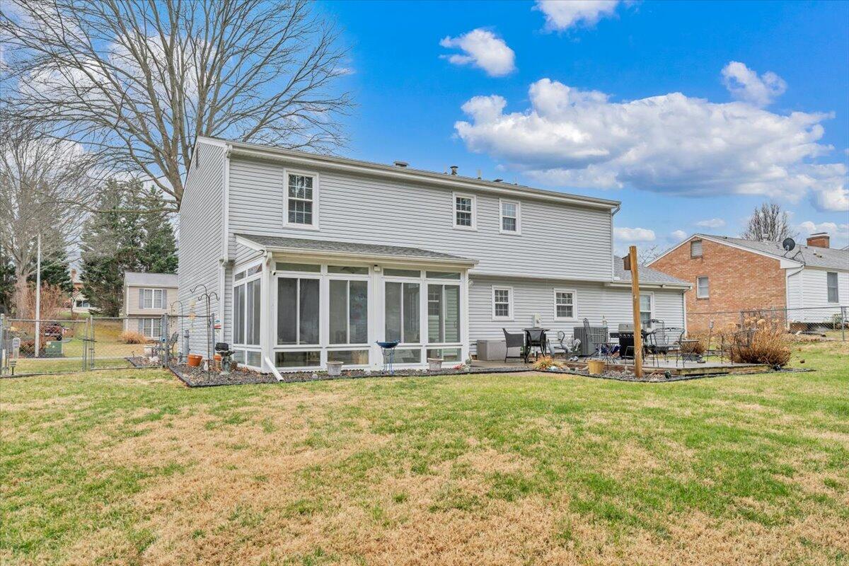 419 Rebecca LN