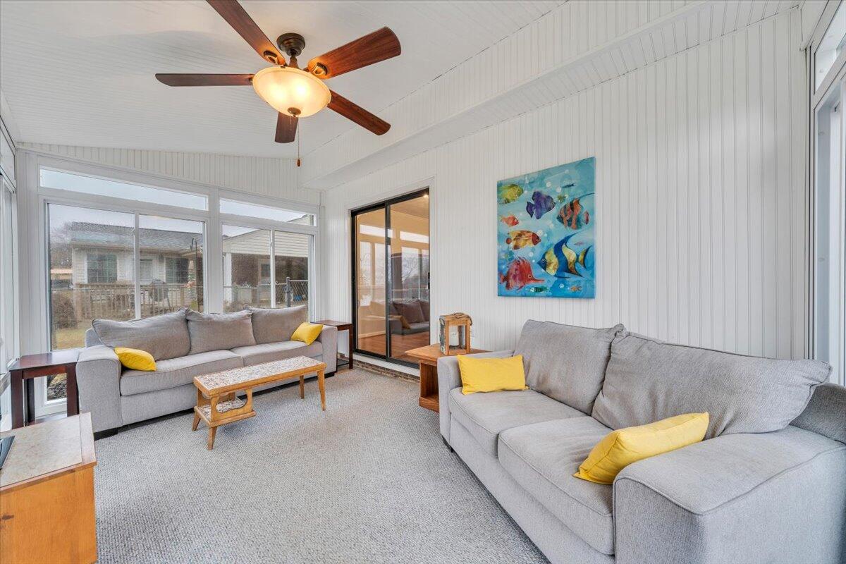 419 Rebecca LN