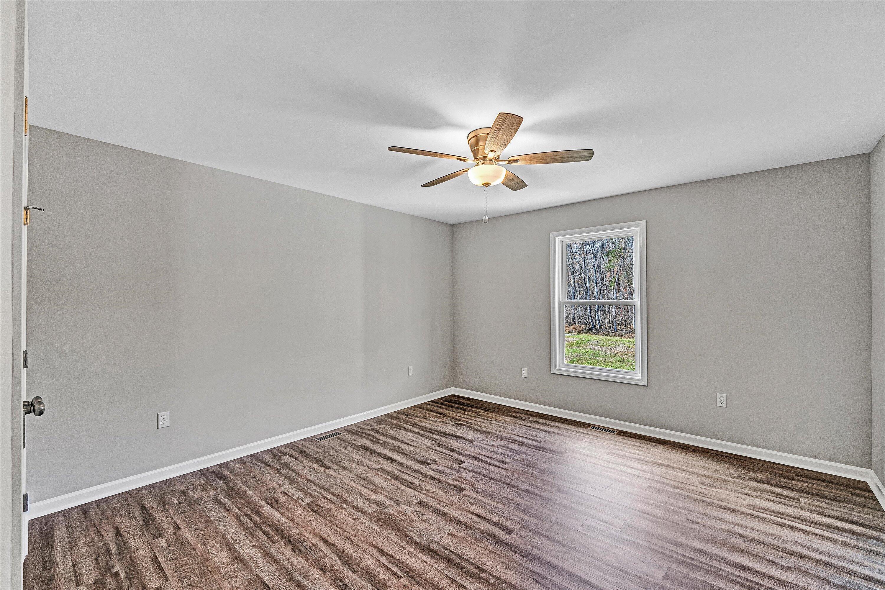 1900 Skinnell Mill RD