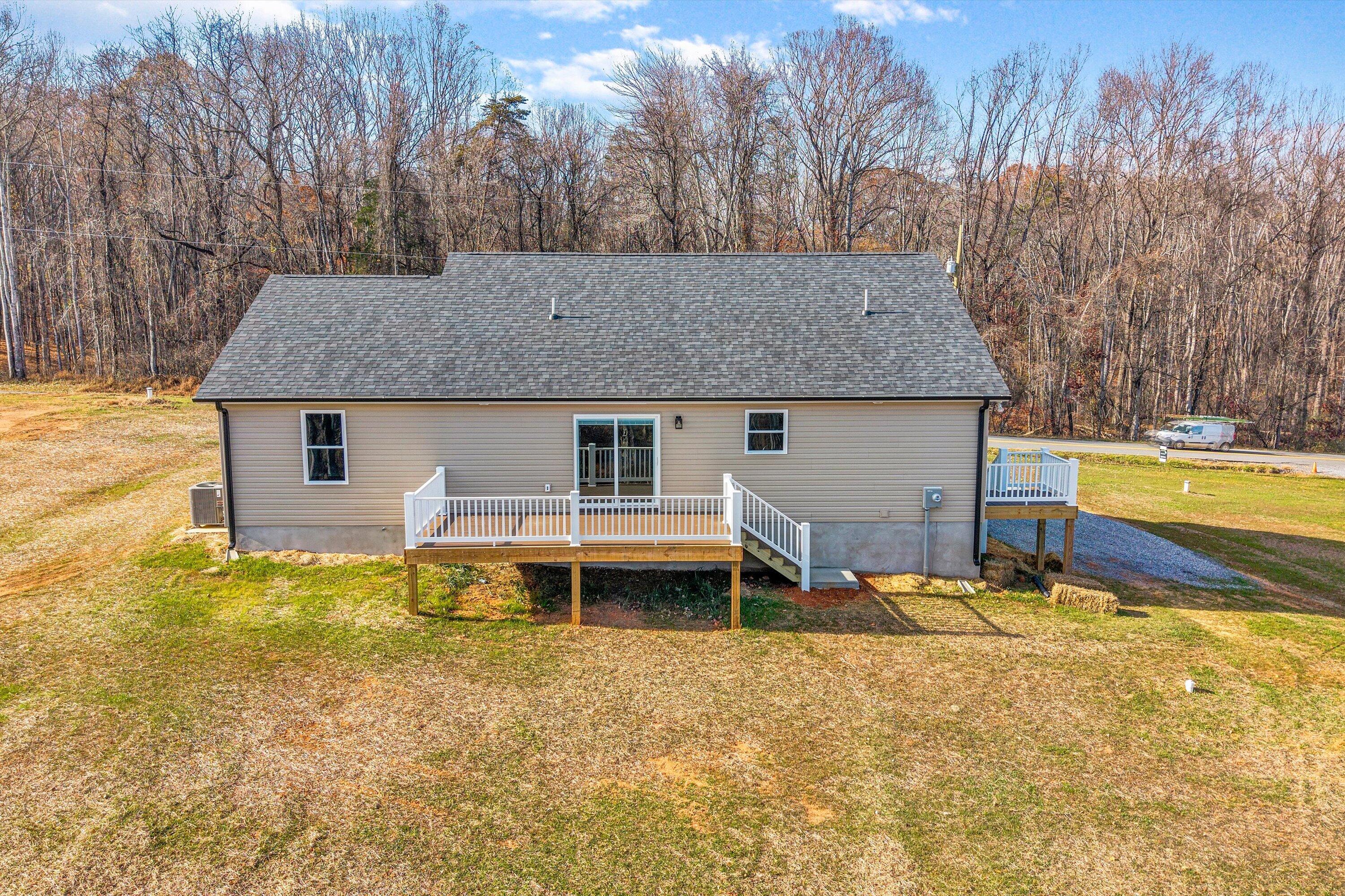 1900 Skinnell Mill RD