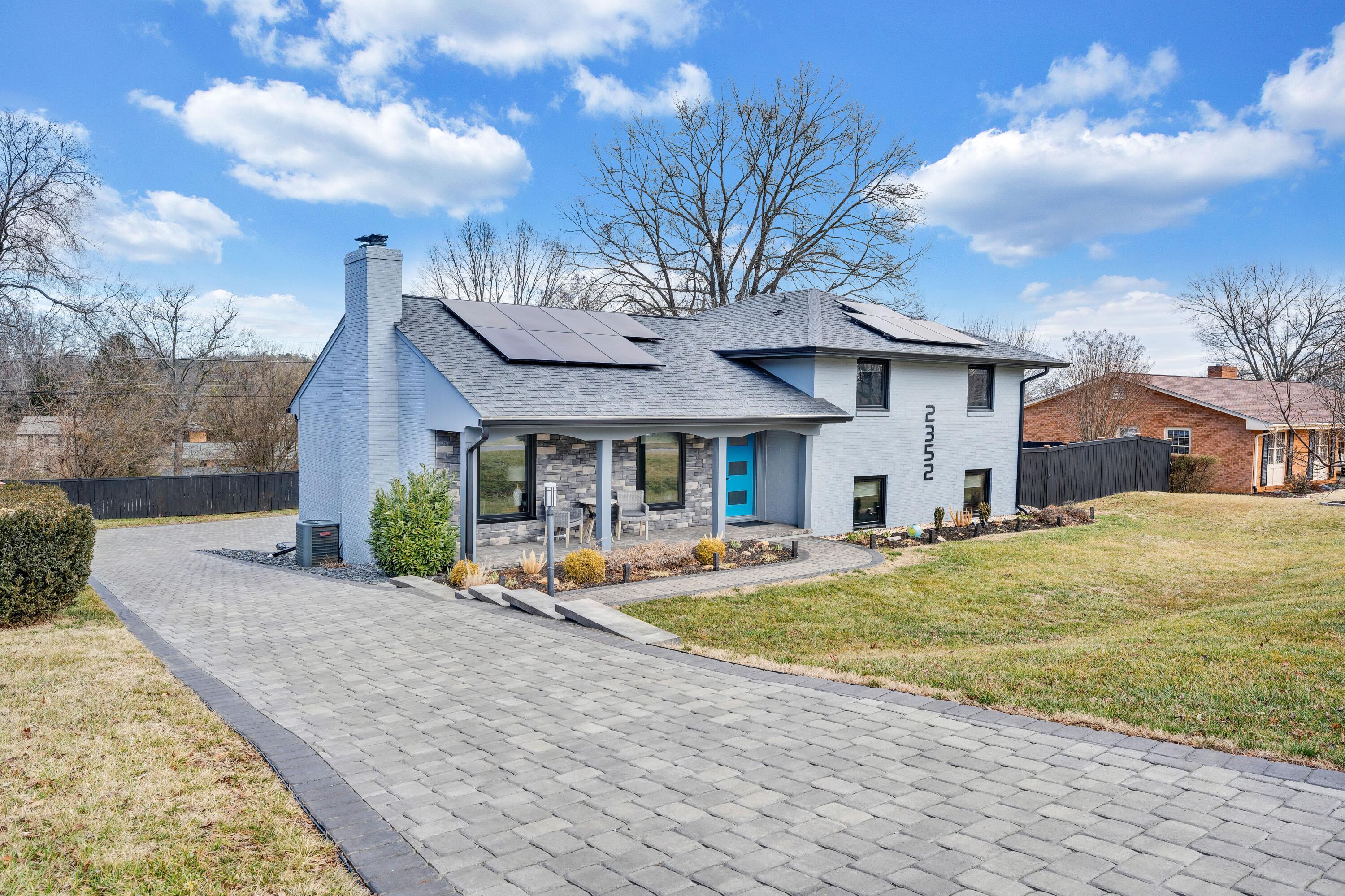 2352 Cantle LN
