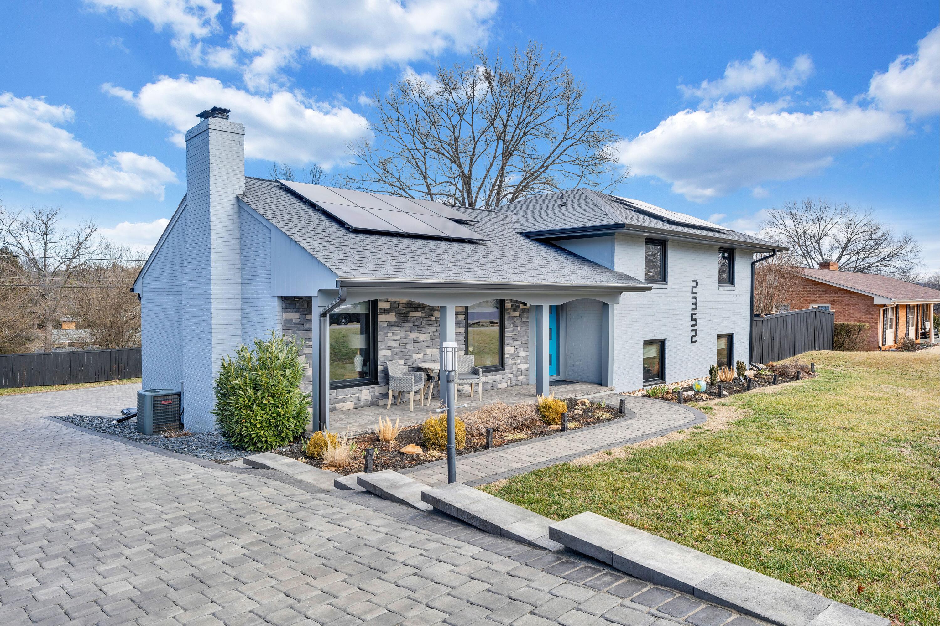 2352 Cantle LN