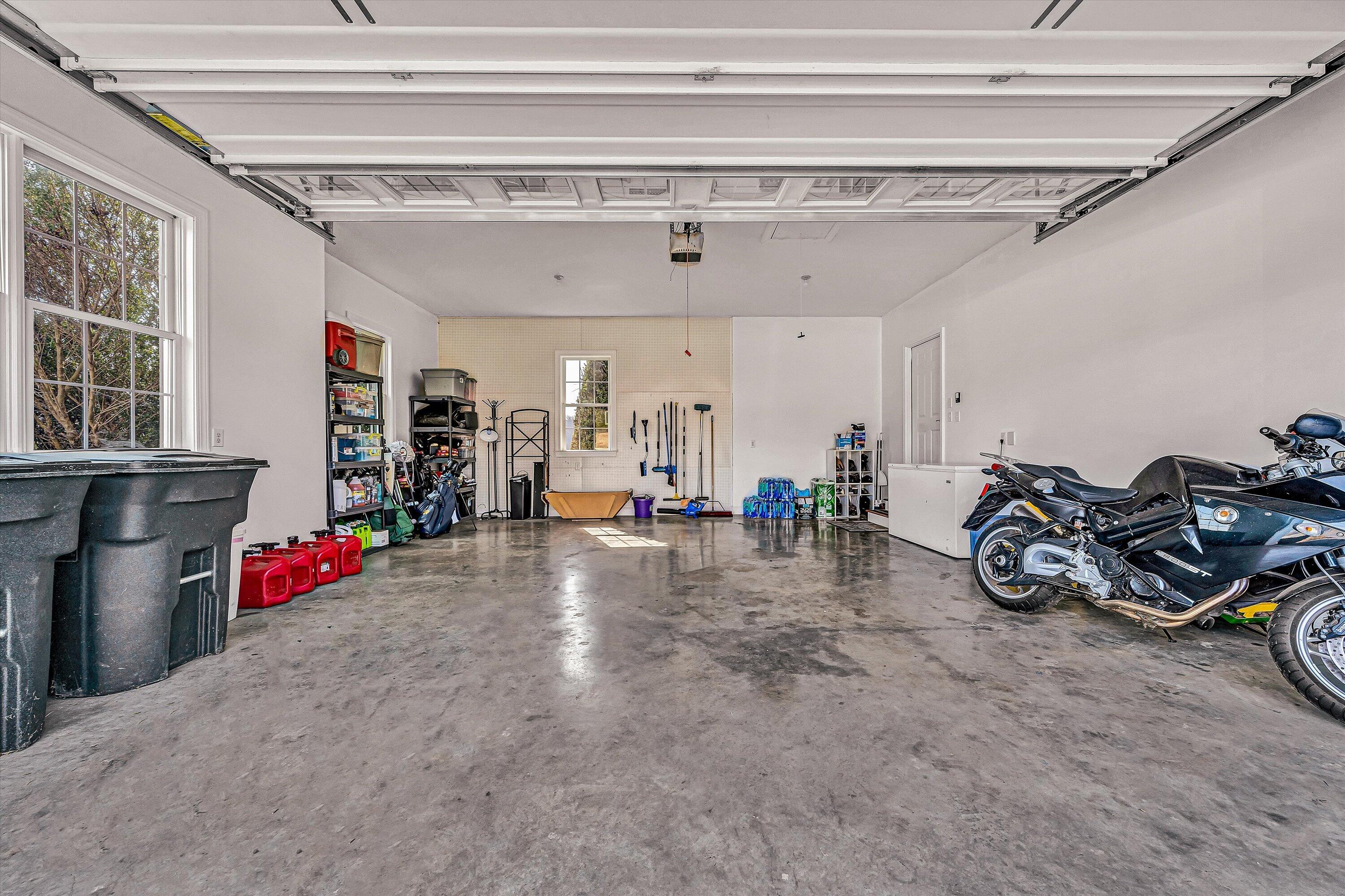 323 DEERBERRY LN