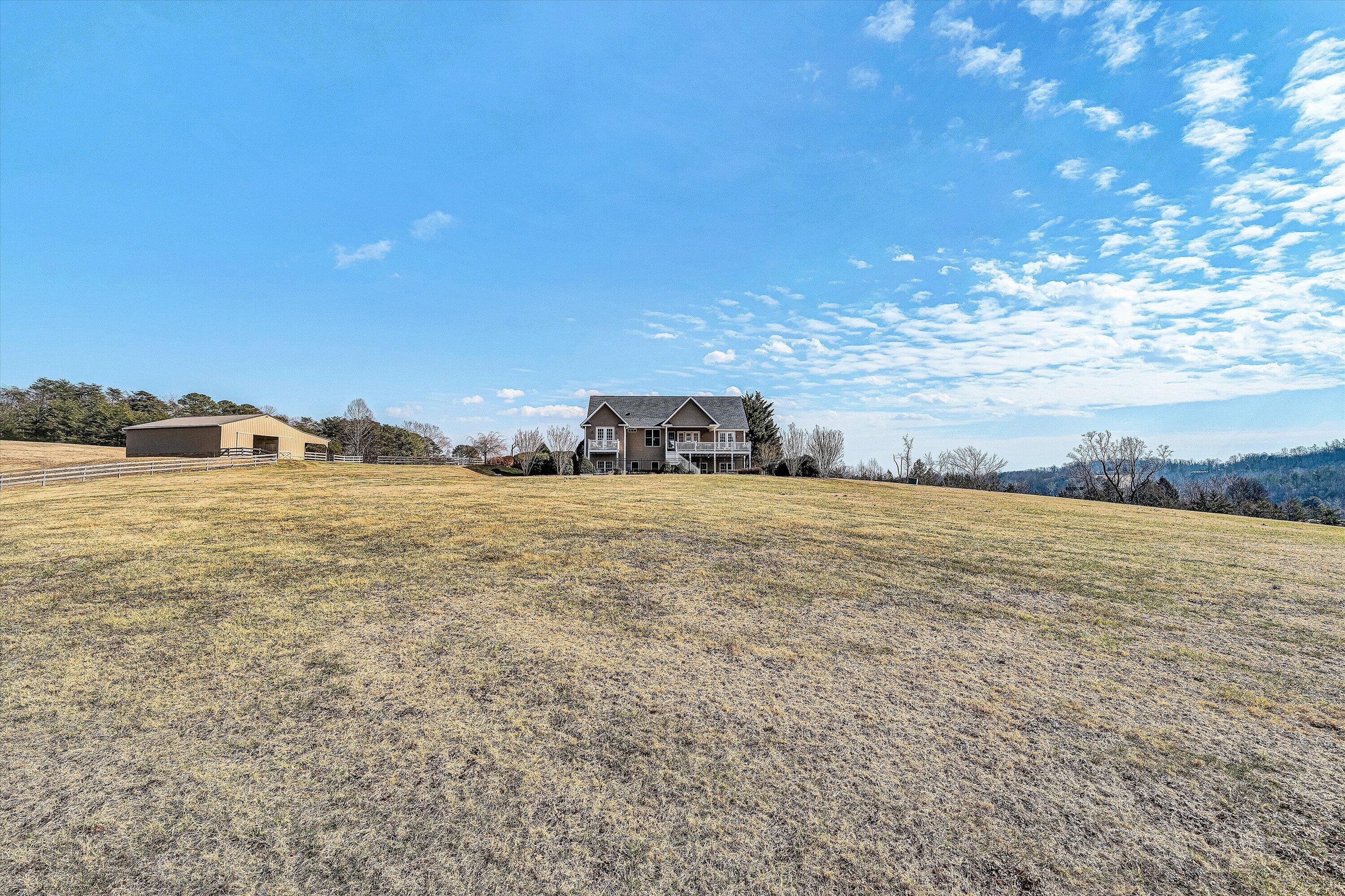 323 DEERBERRY LN