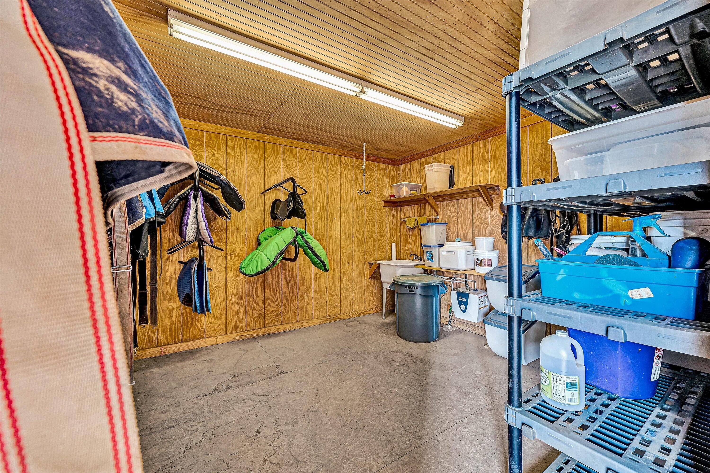 323 DEERBERRY LN