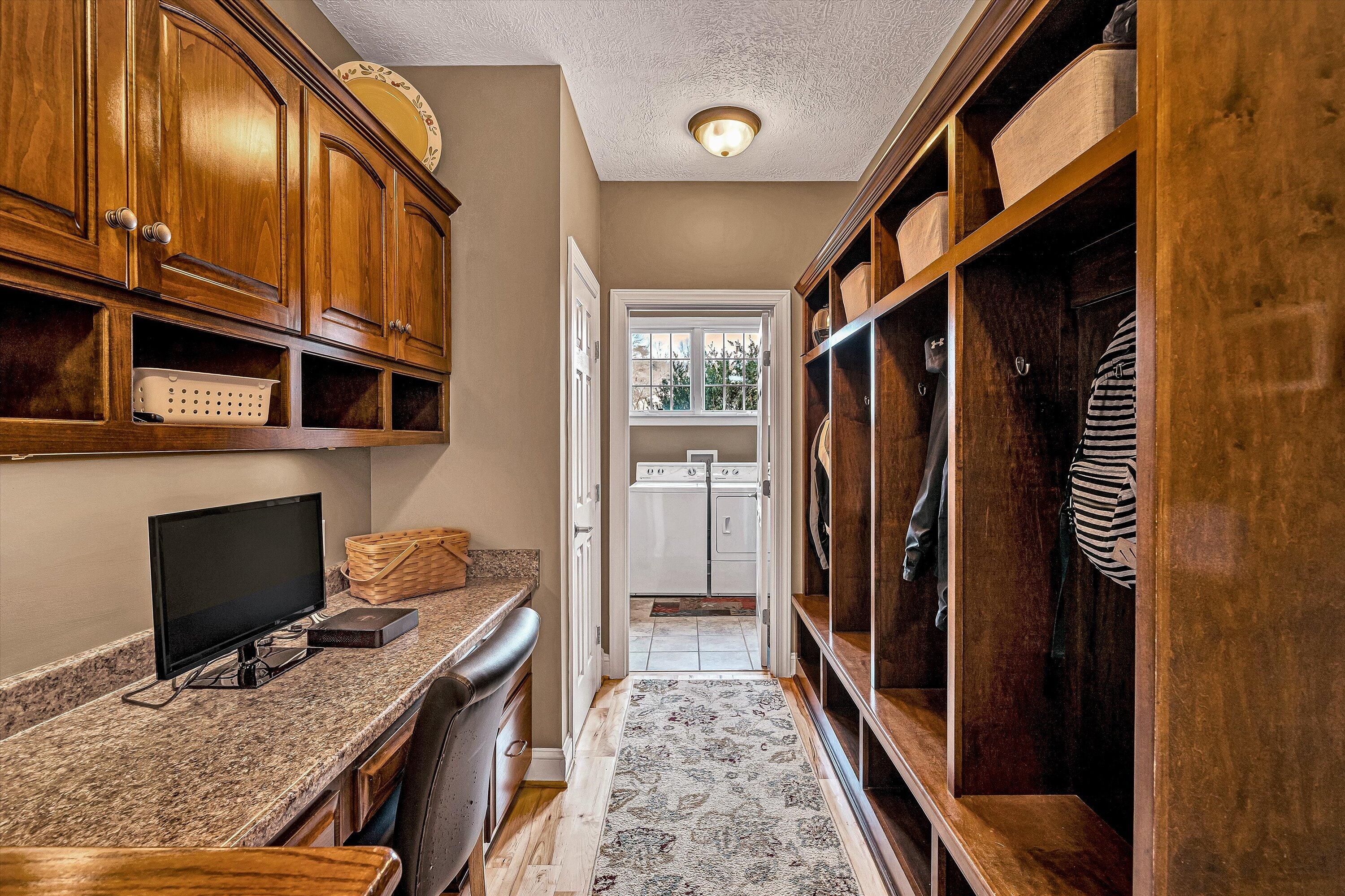 323 DEERBERRY LN