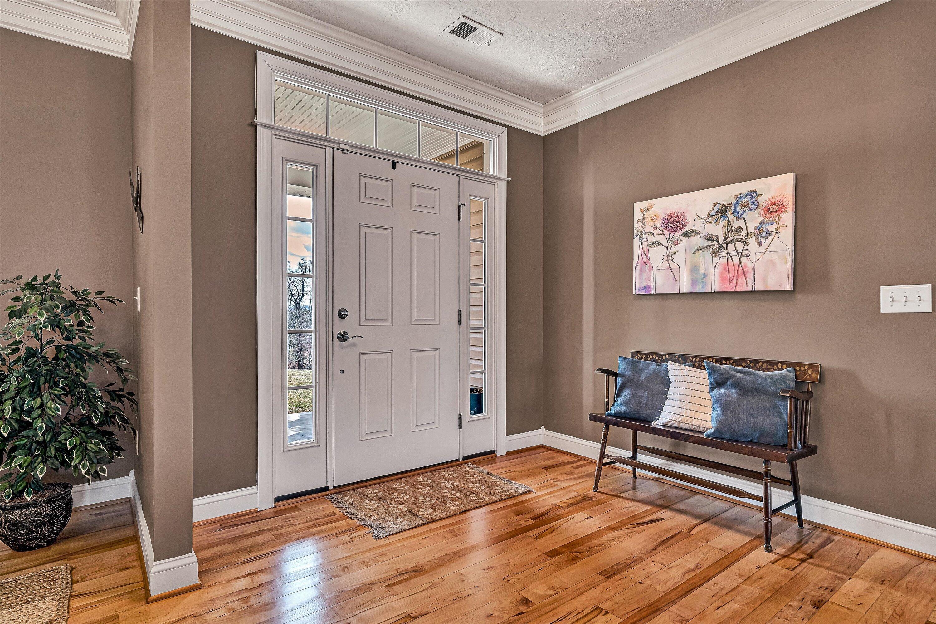323 DEERBERRY LN
