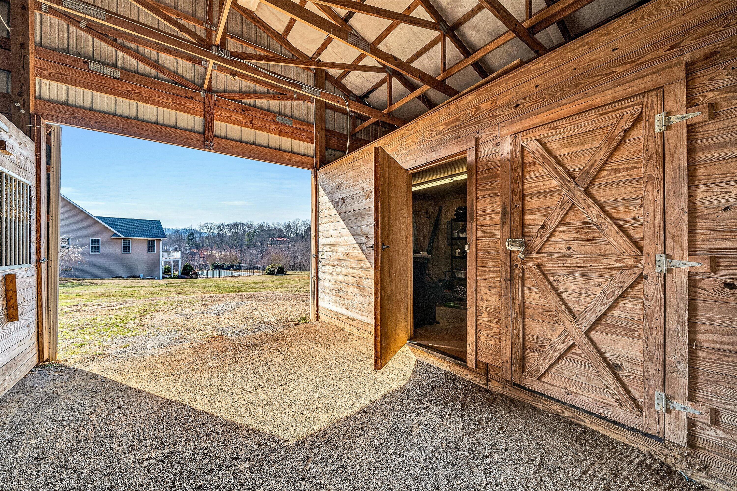 323 DEERBERRY LN