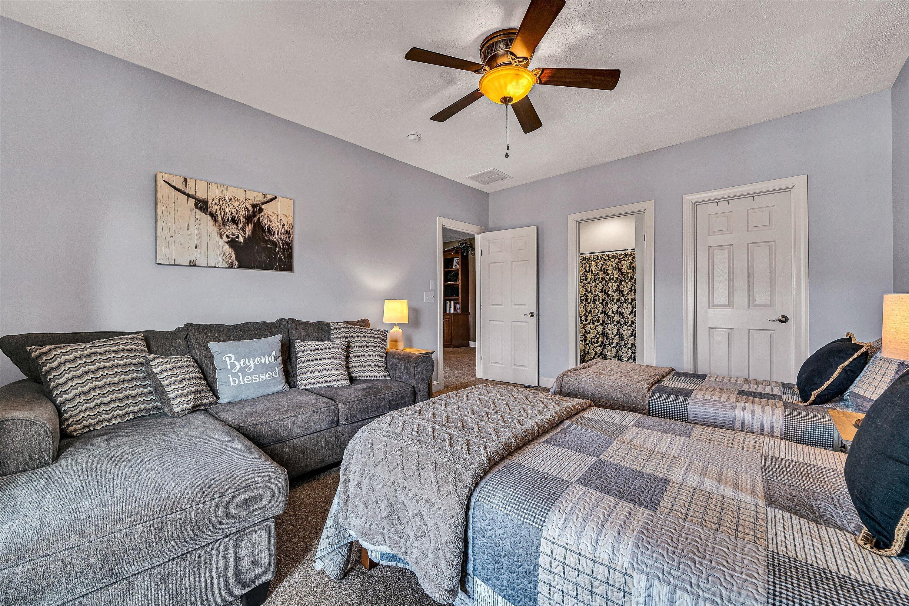 323 DEERBERRY LN