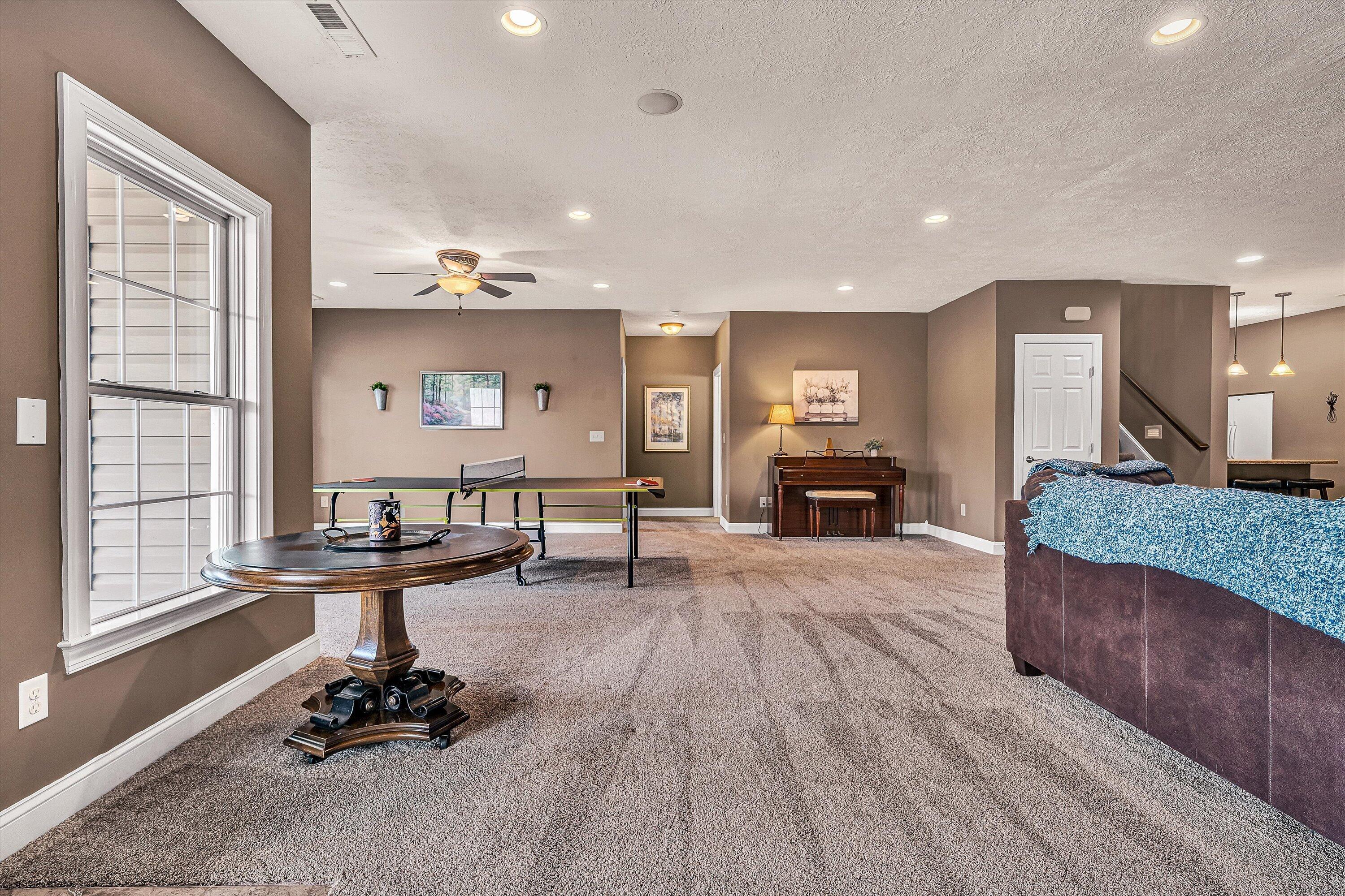 323 DEERBERRY LN