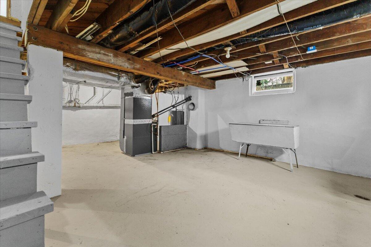 1705 Brad CT