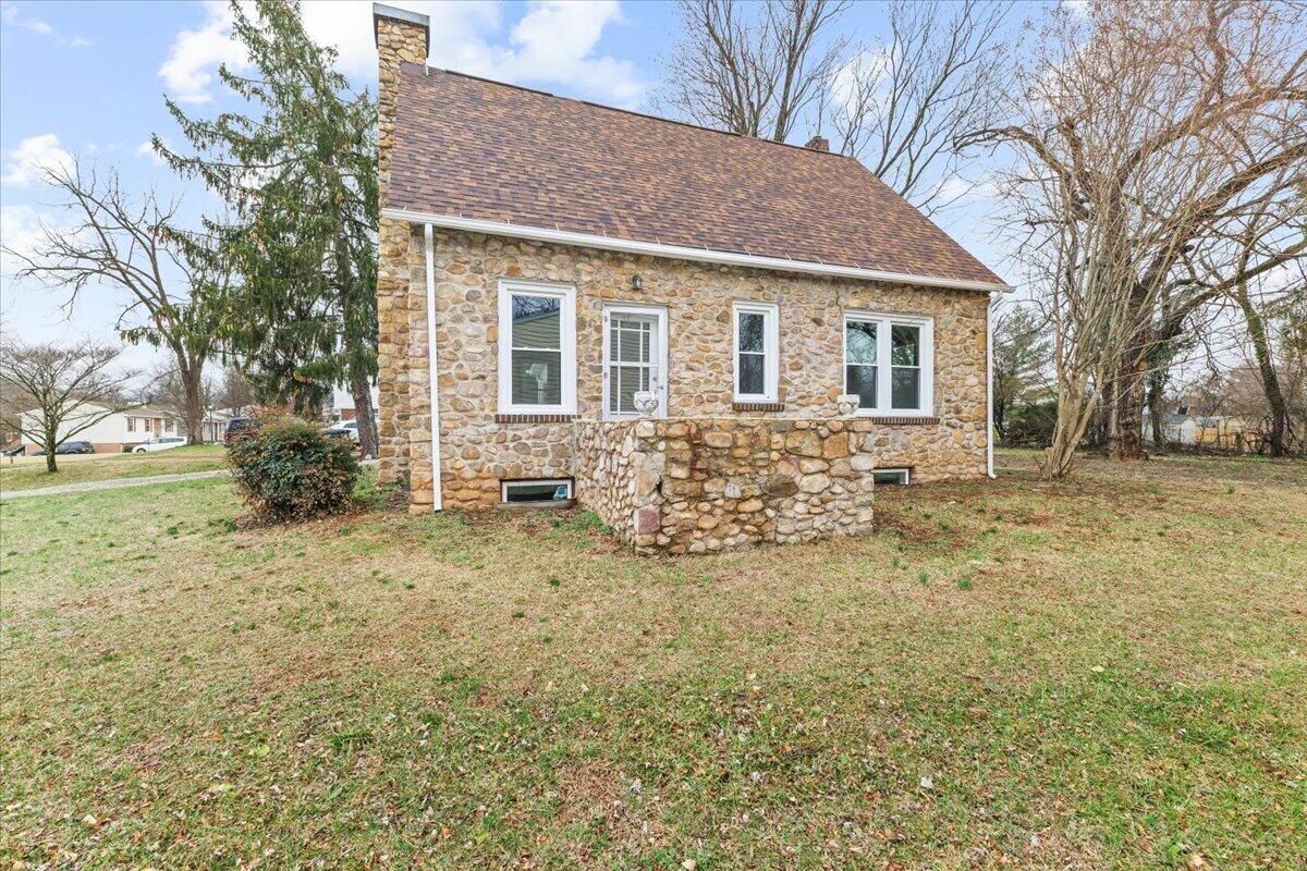 1705 Brad CT
