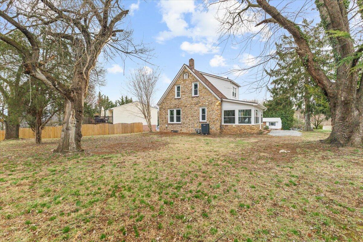 1705 Brad CT