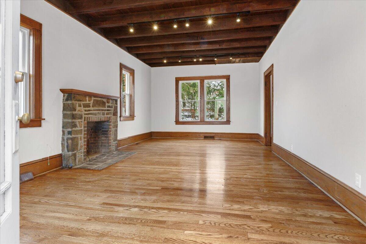 1705 Brad CT