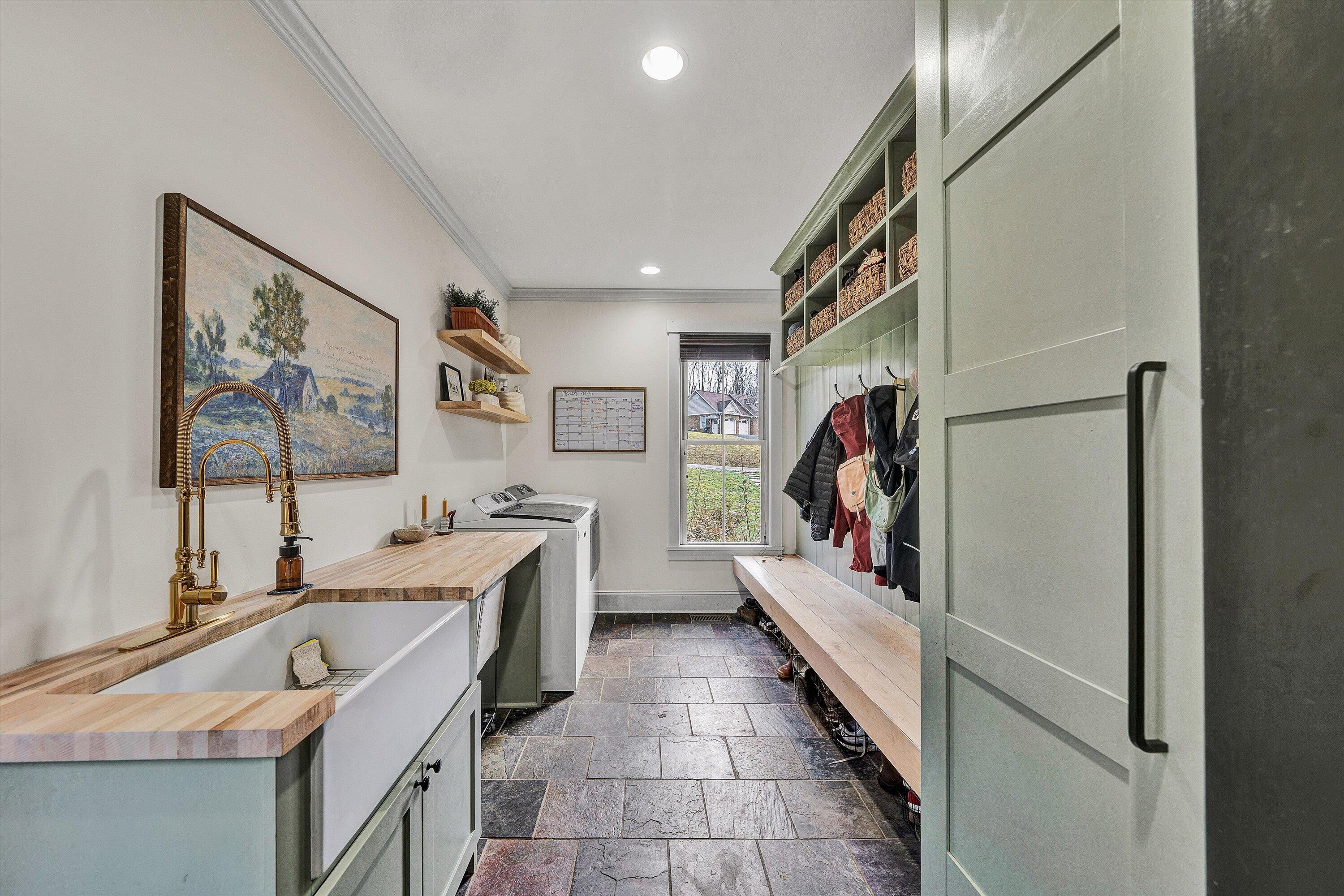 7908 Forest Creek DR