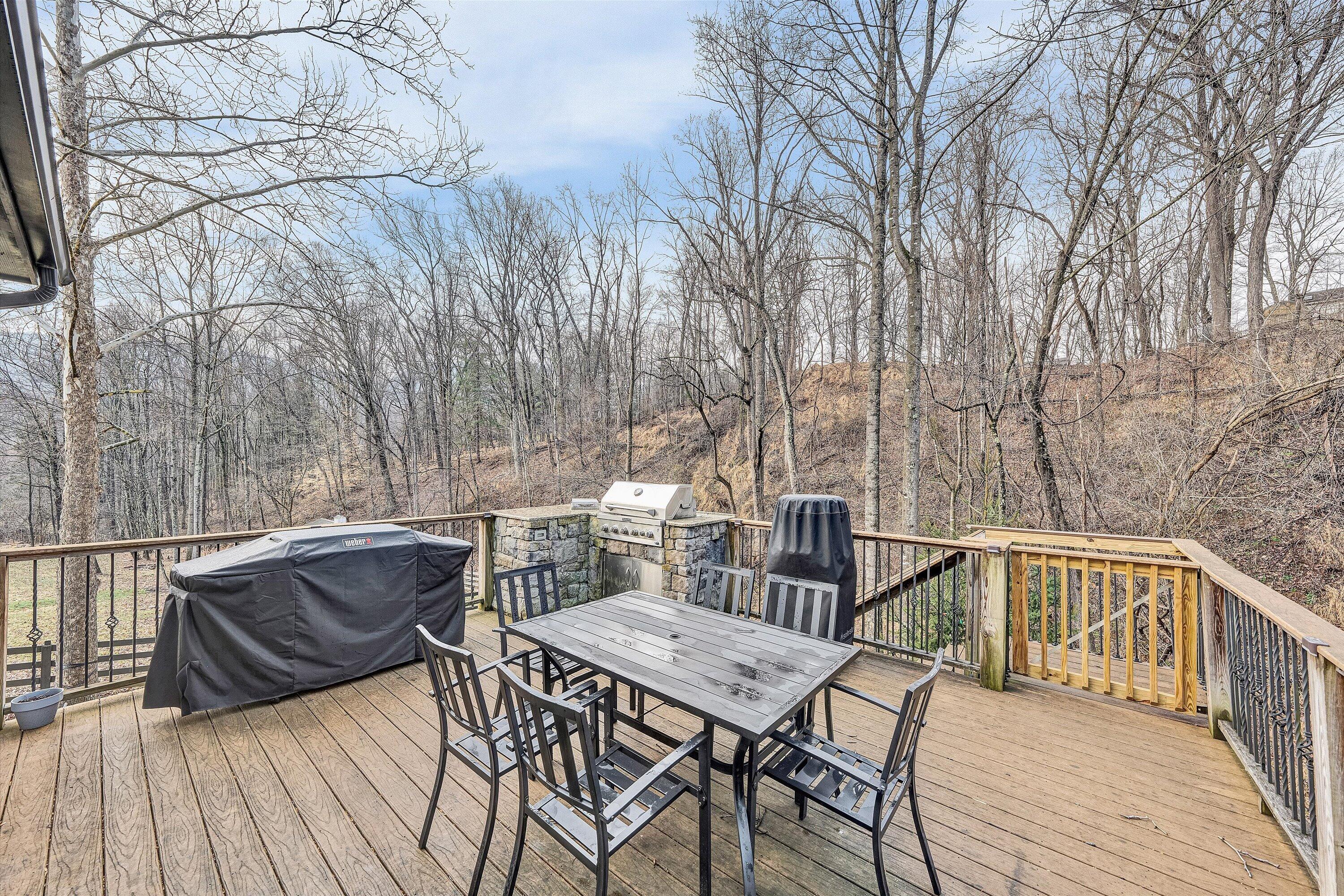 7908 Forest Creek DR