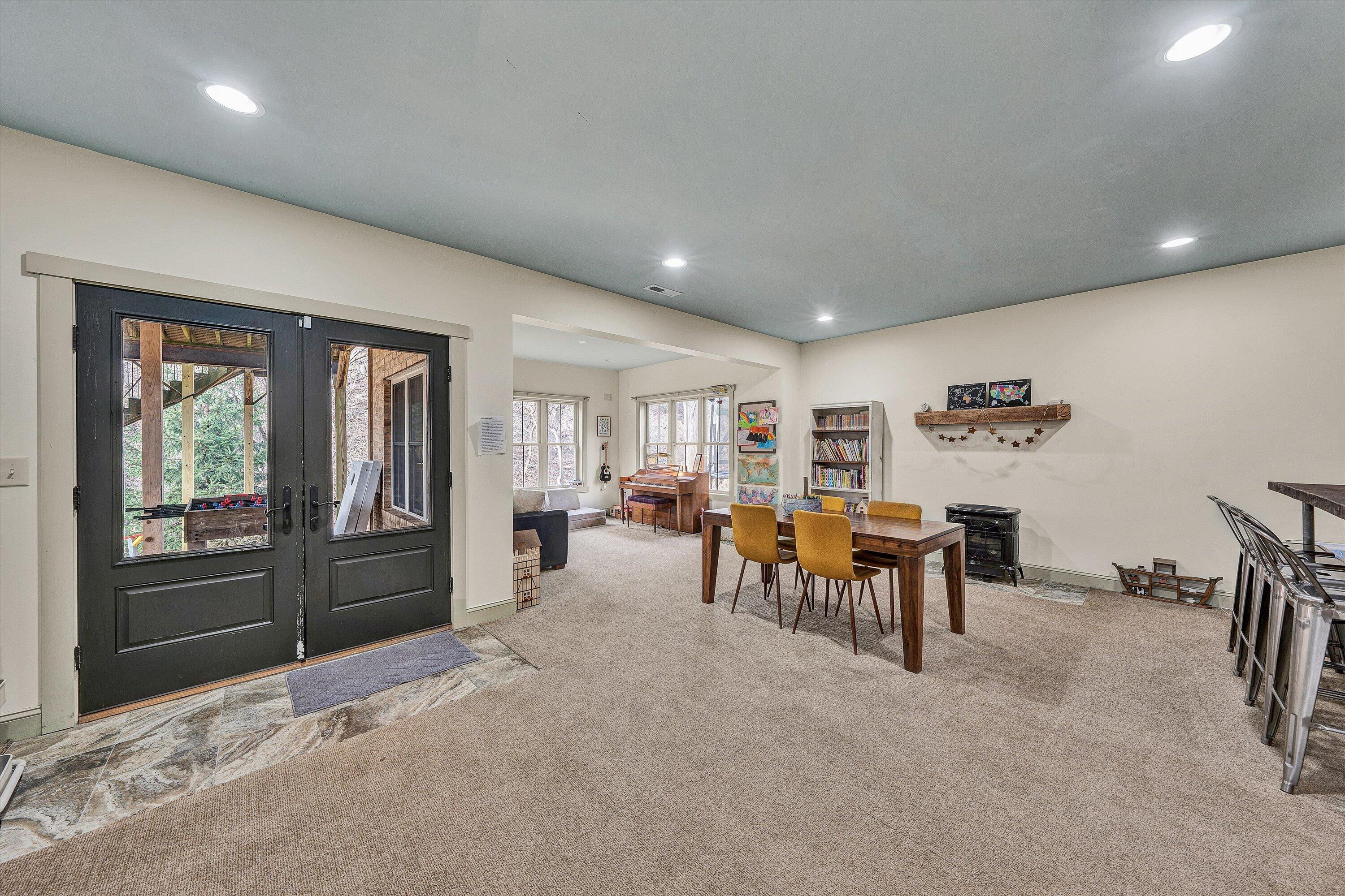 7908 Forest Creek DR