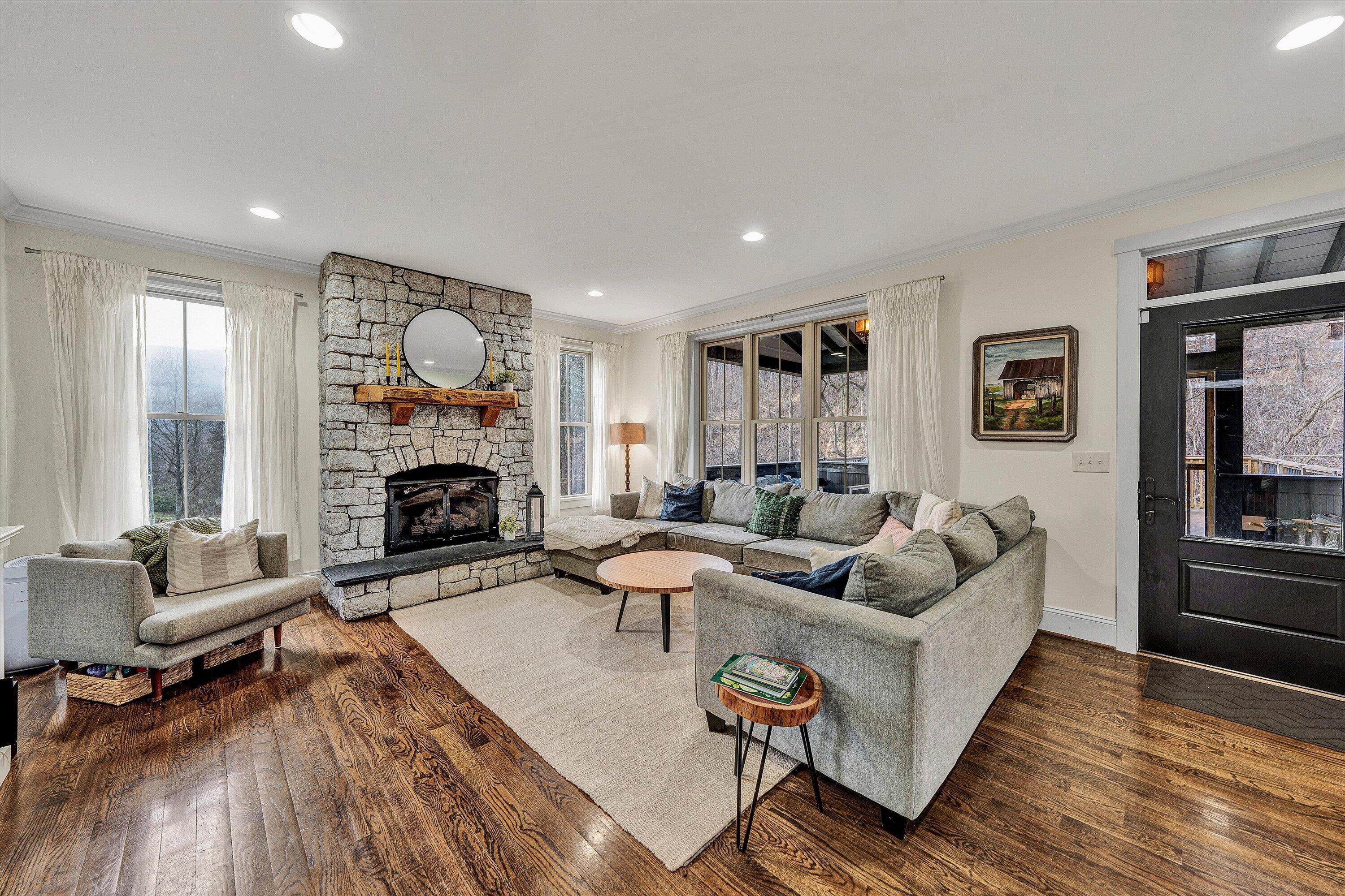 7908 Forest Creek DR