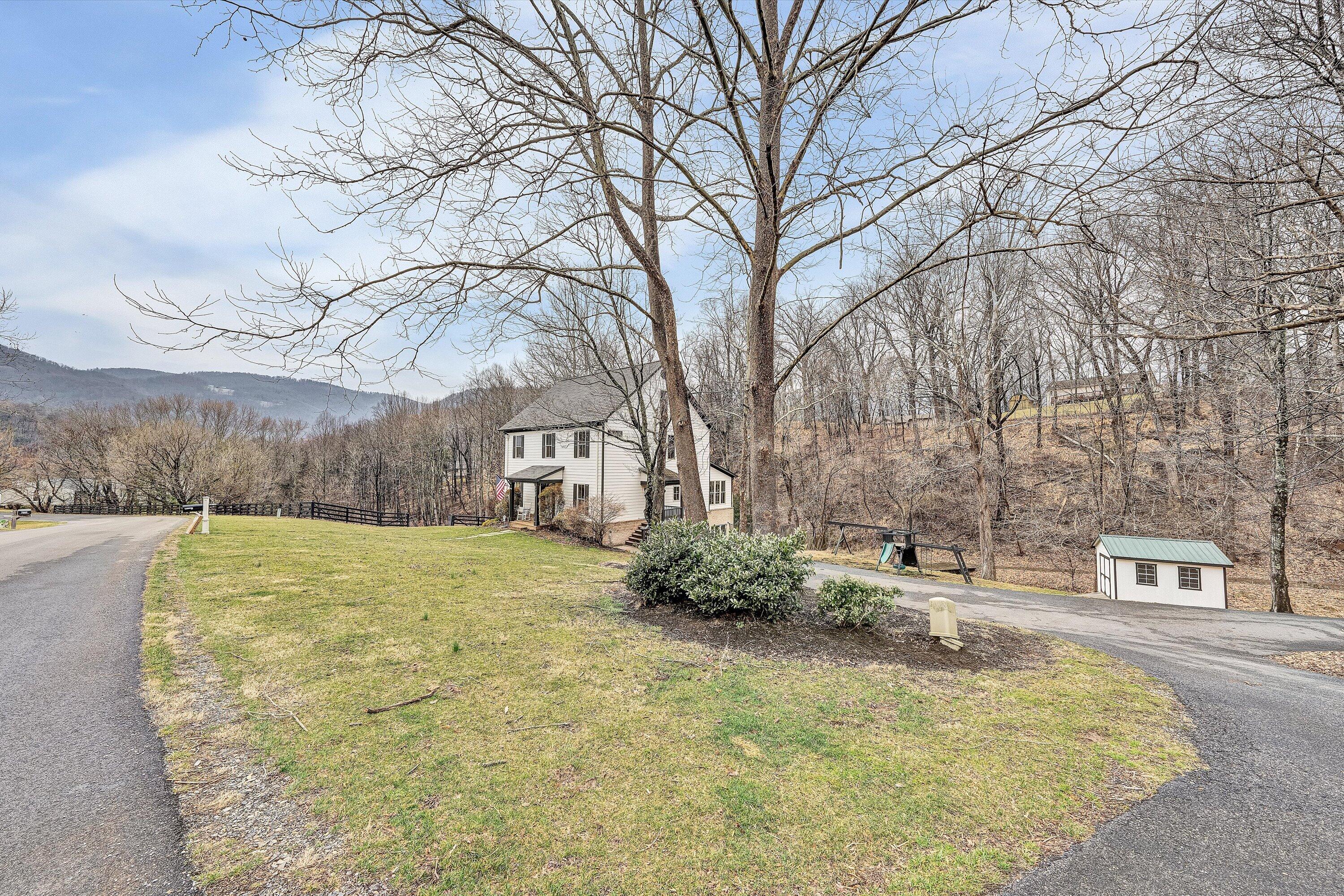 7908 Forest Creek DR