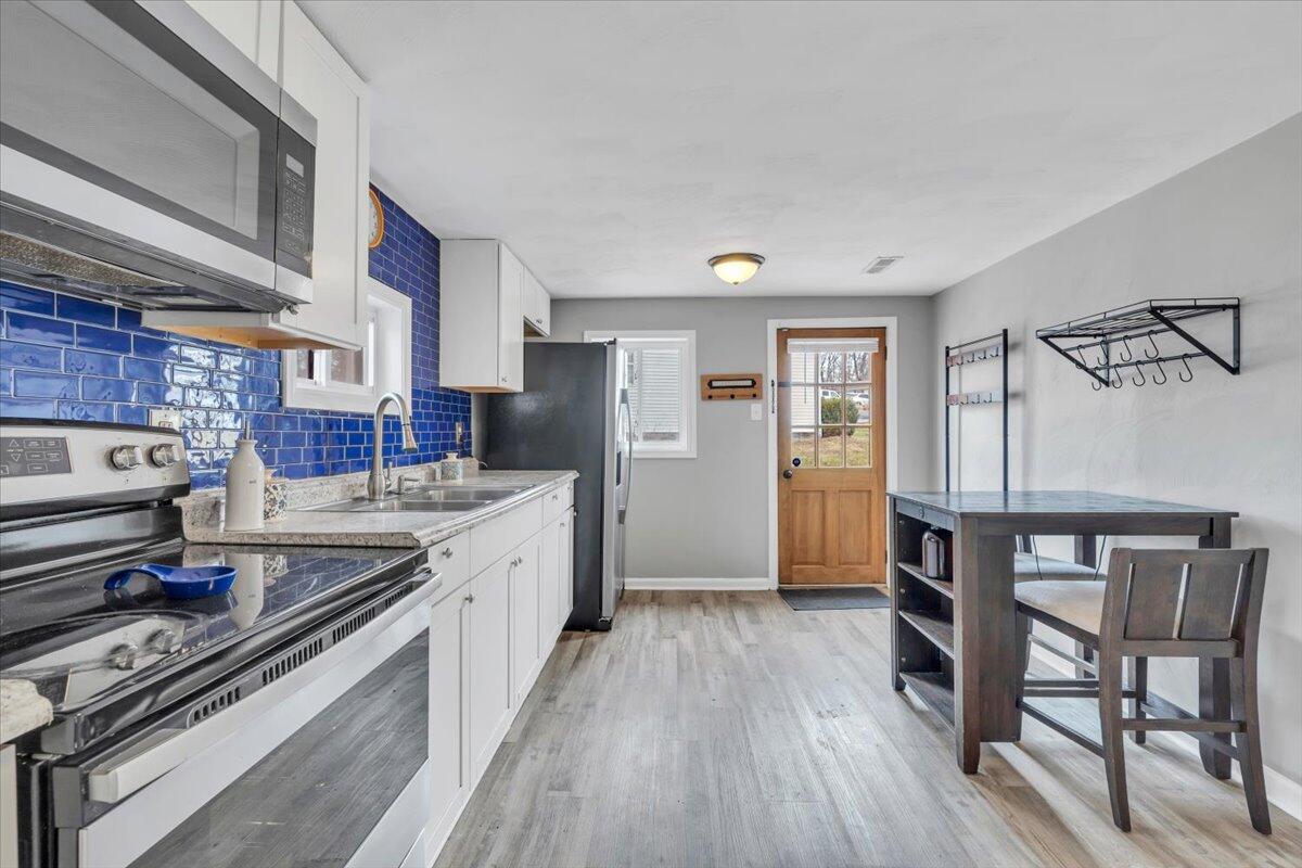 383 Ridge RD