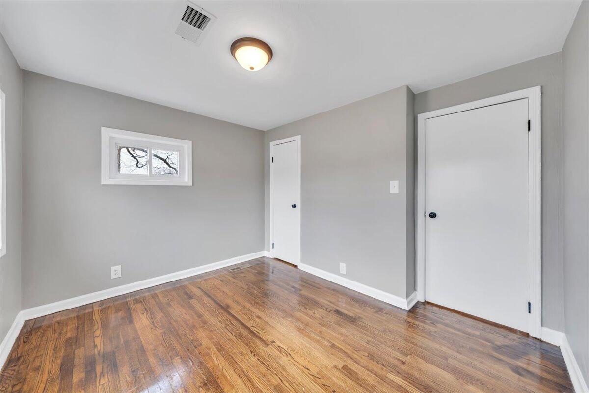 383 Ridge RD