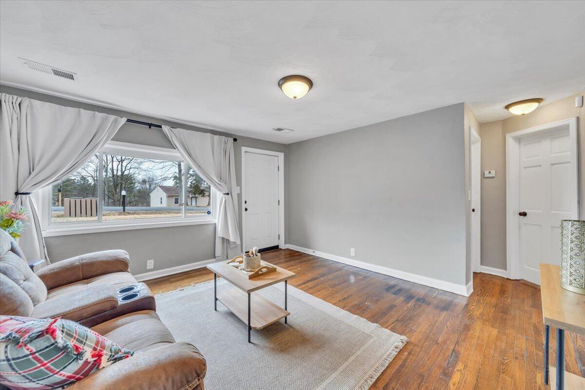 383 Ridge RD