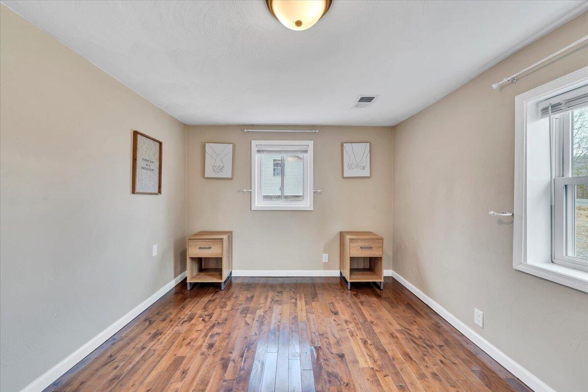 383 Ridge RD