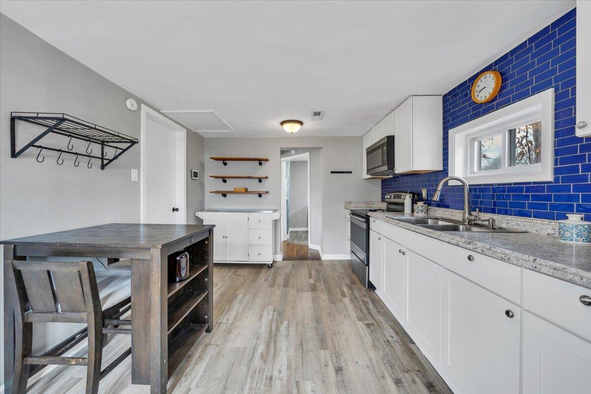 383 Ridge RD