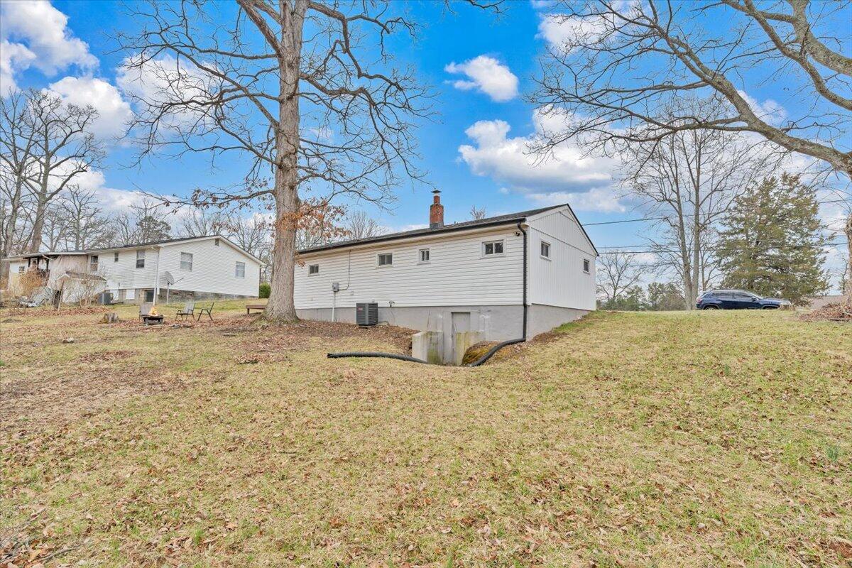 383 Ridge RD