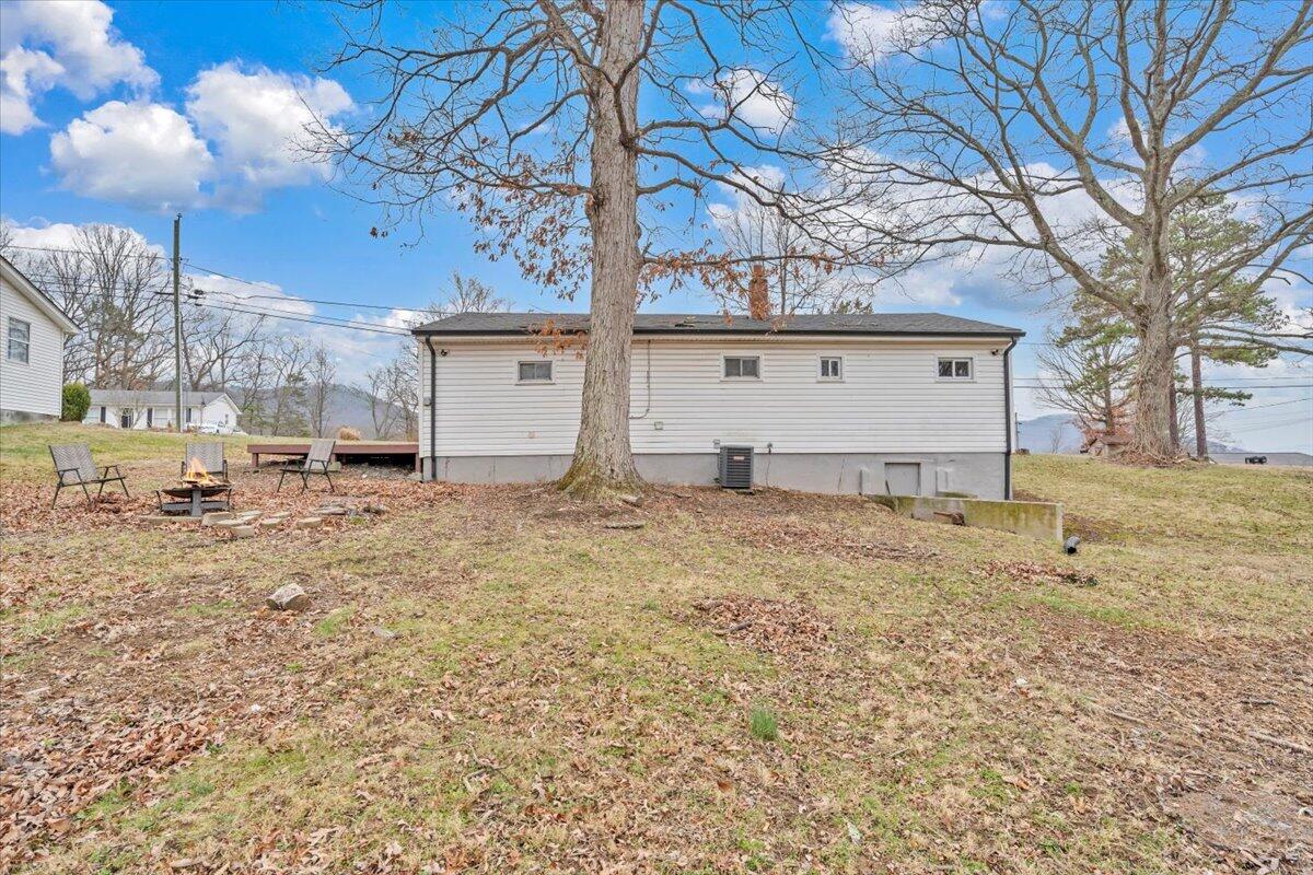 383 Ridge RD