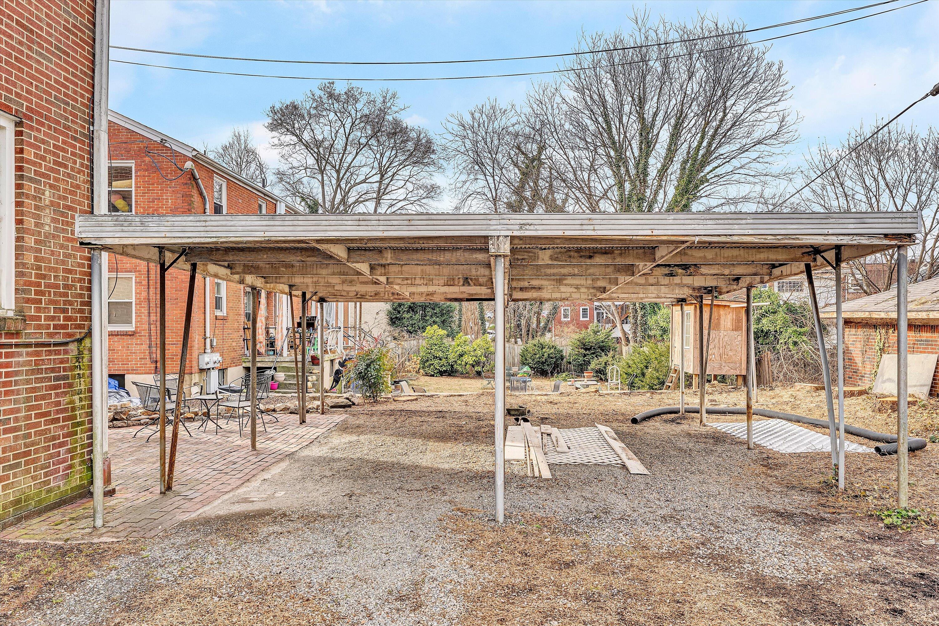 1933 Windsor AVE SW Unit: 4