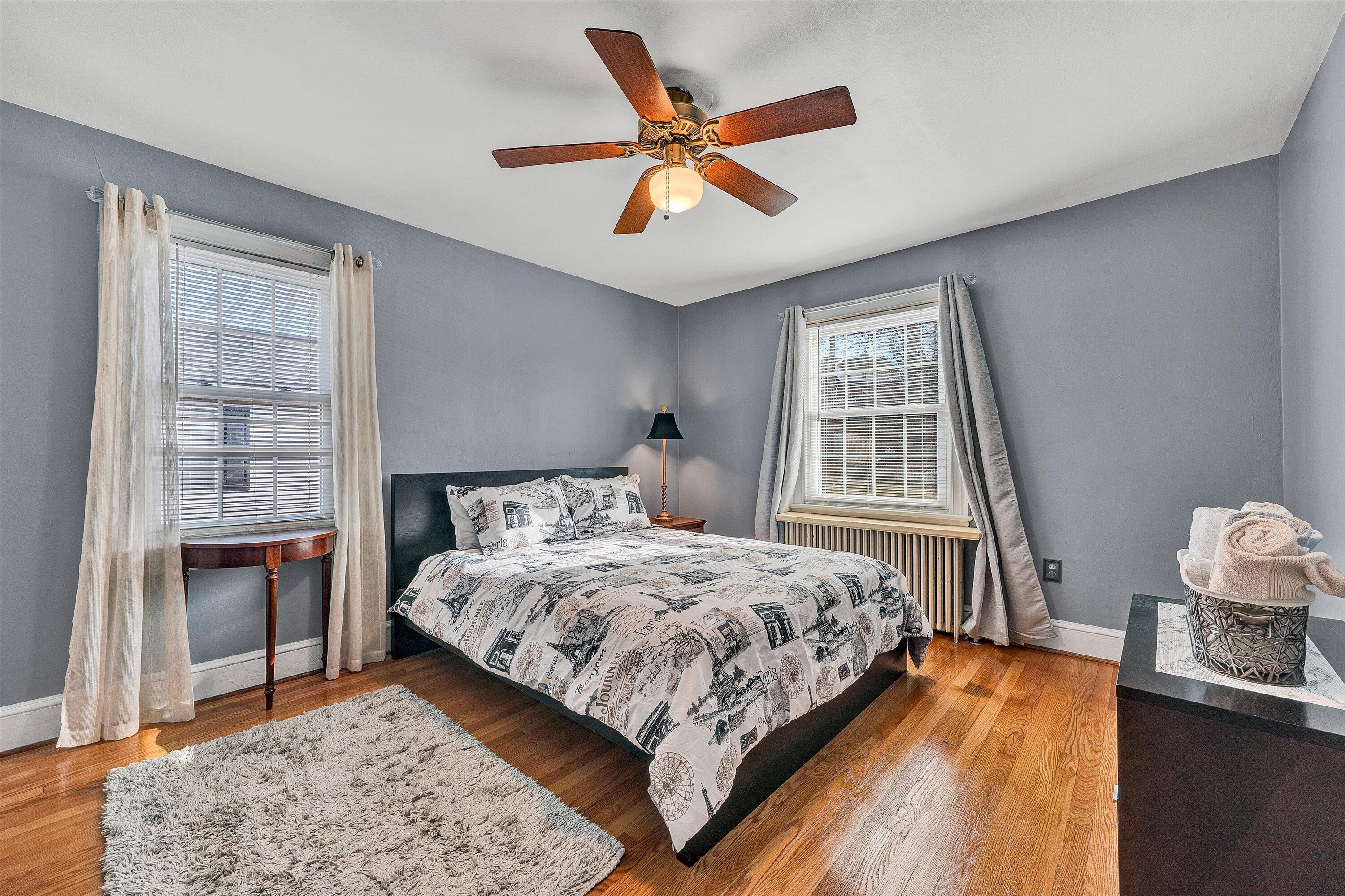 1933 Windsor AVE SW Unit: 4