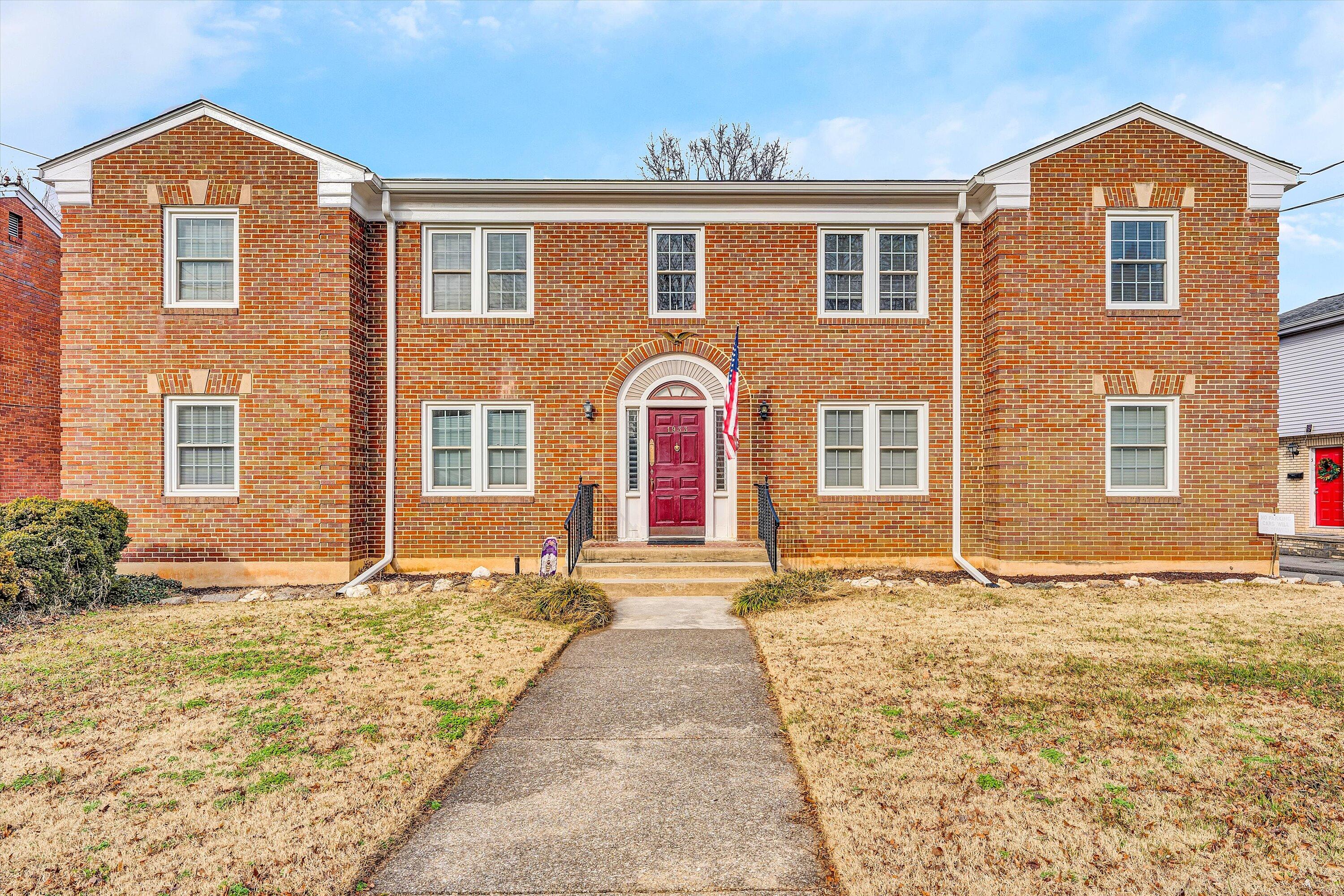 1933 Windsor AVE SW Unit: 4