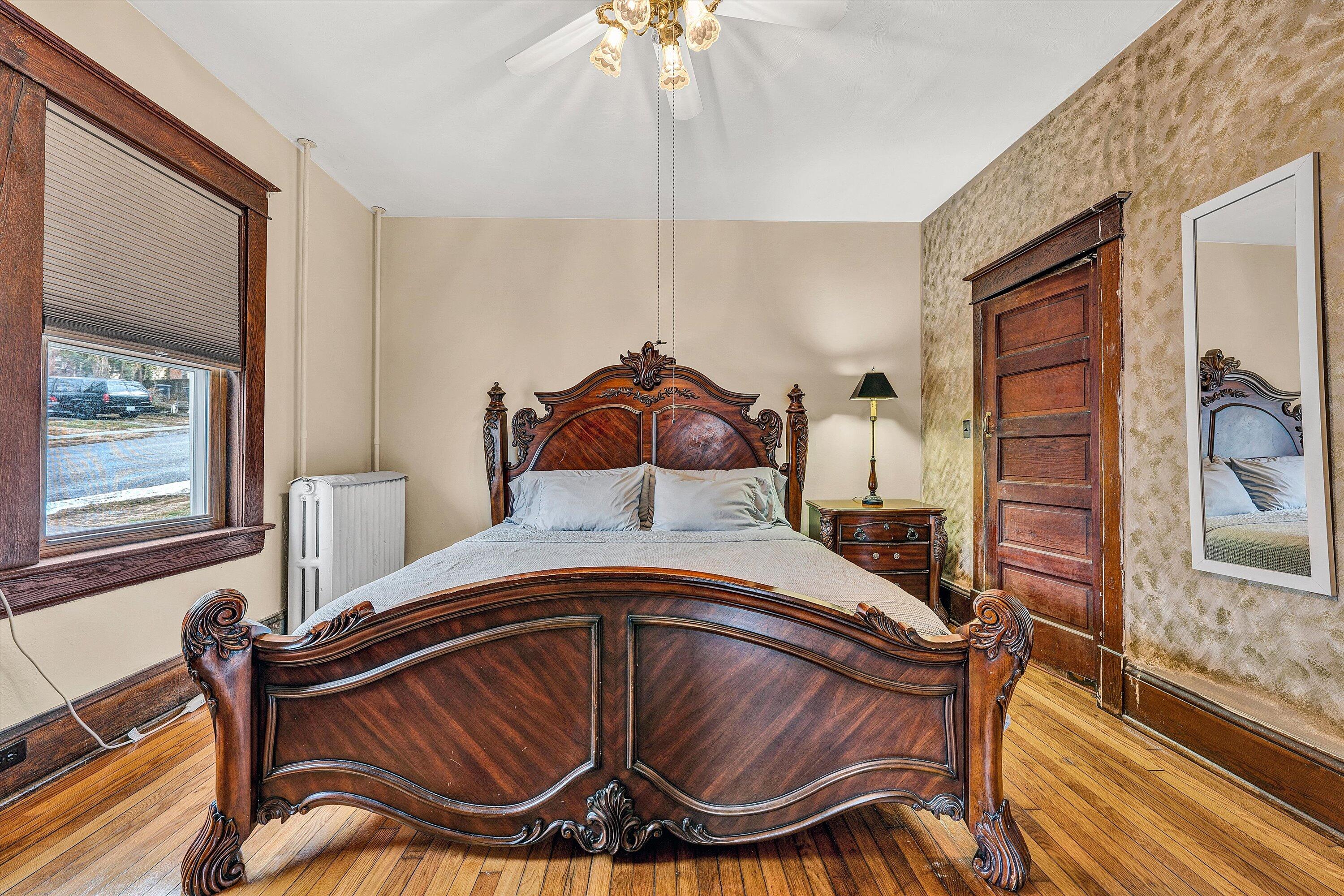 1602 Memorial AVE SW