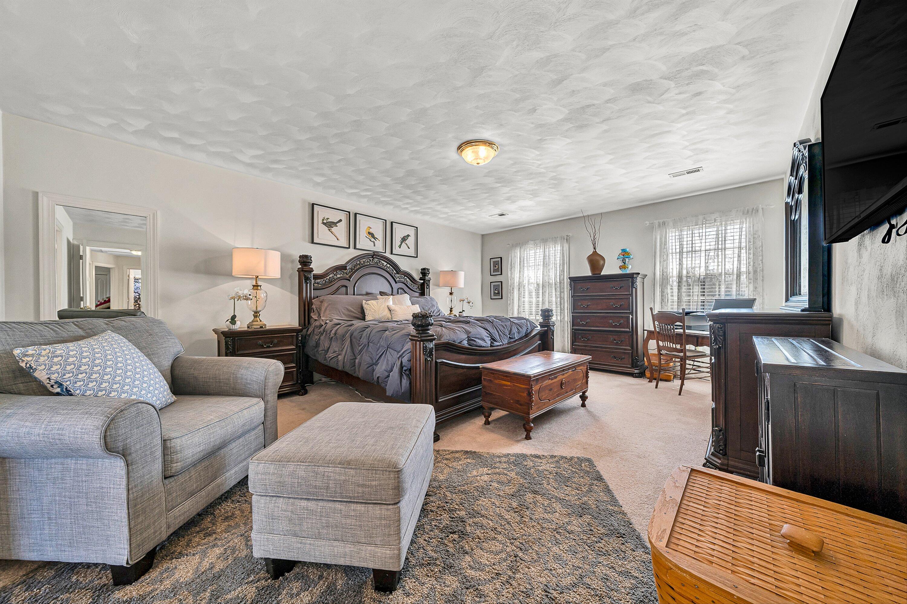 3535 Windsor Oaks CIR SW