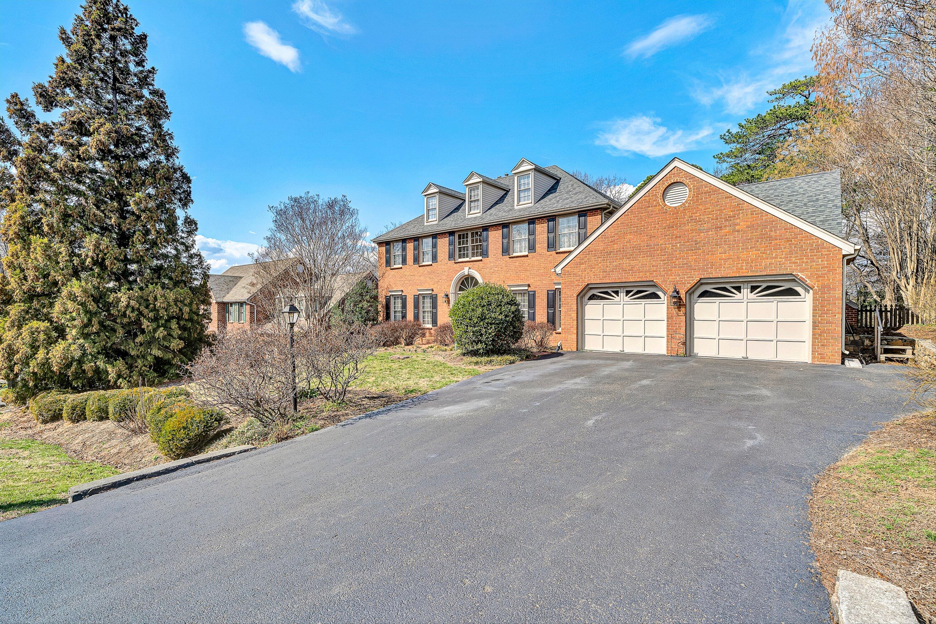3535 Windsor Oaks CIR SW