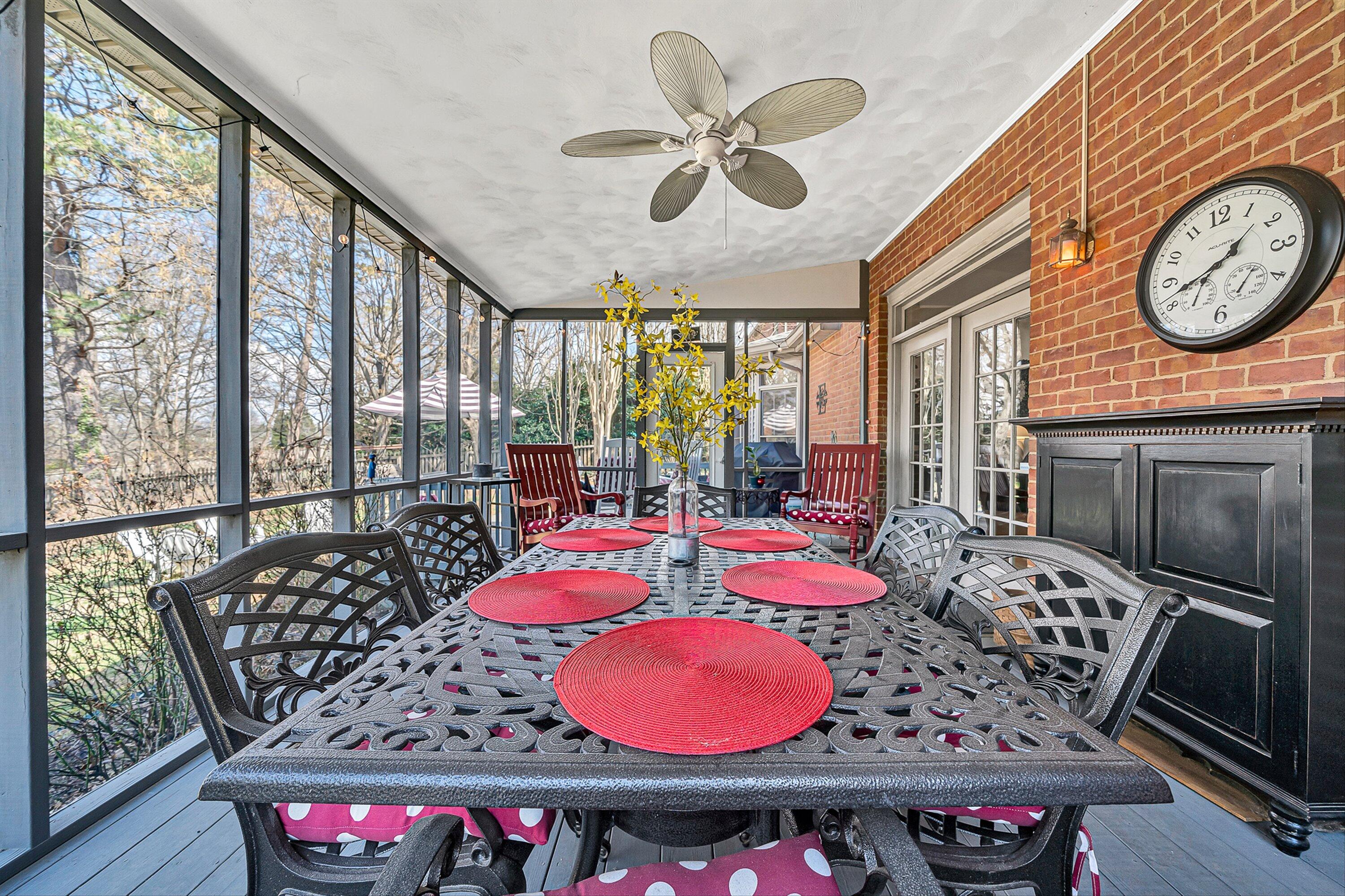 3535 Windsor Oaks CIR SW