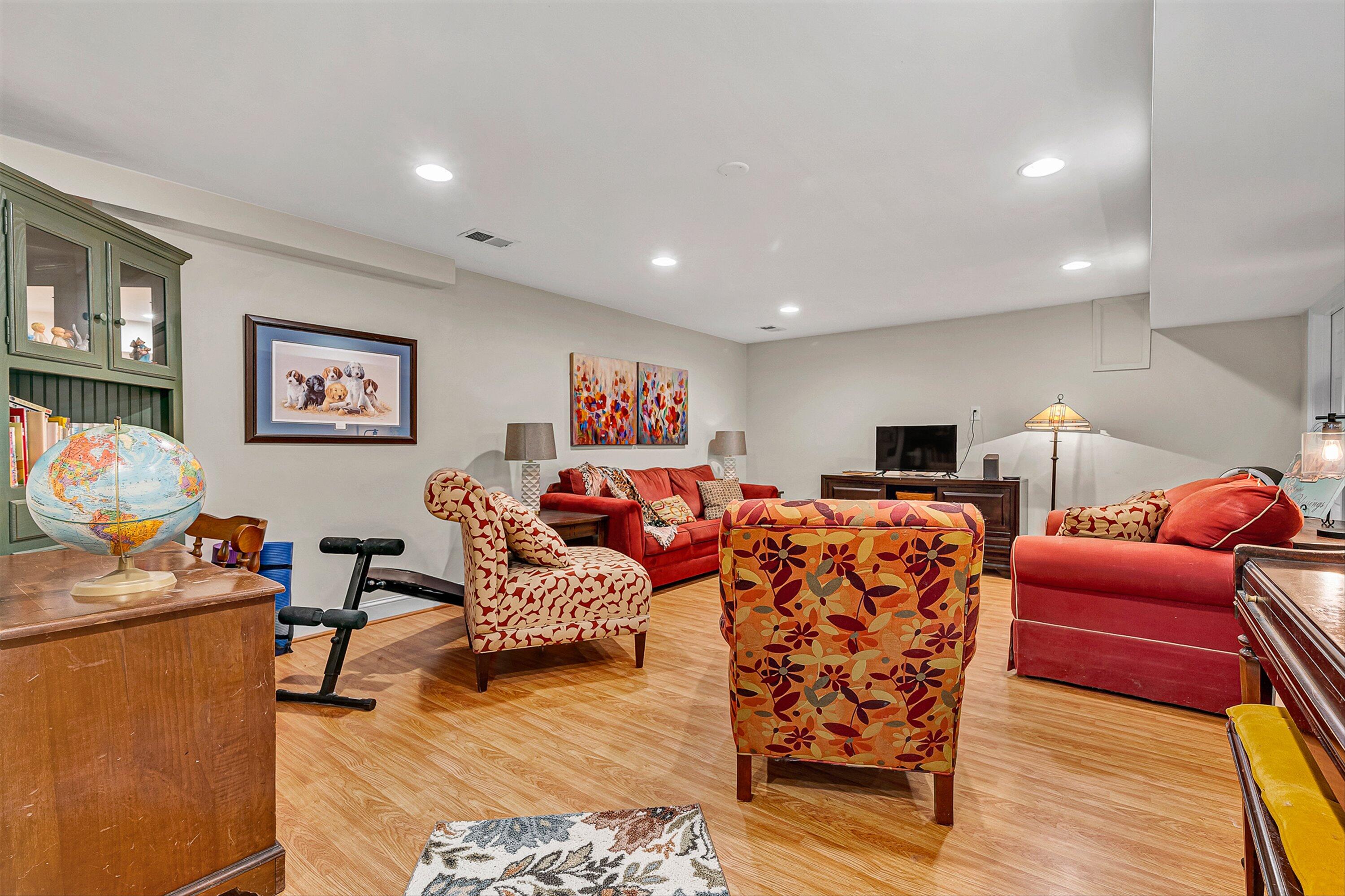 3535 Windsor Oaks CIR SW