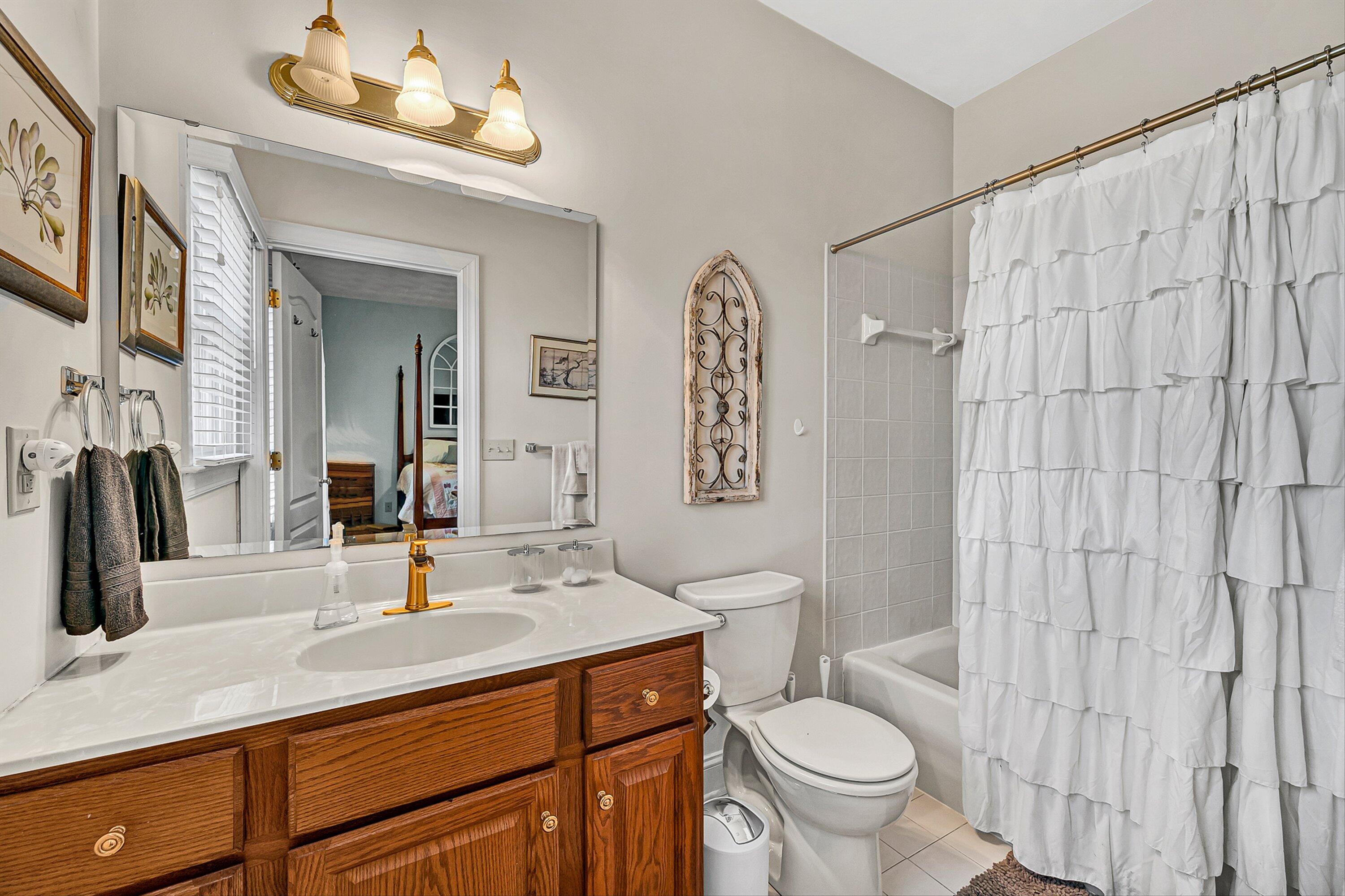 3535 Windsor Oaks CIR SW