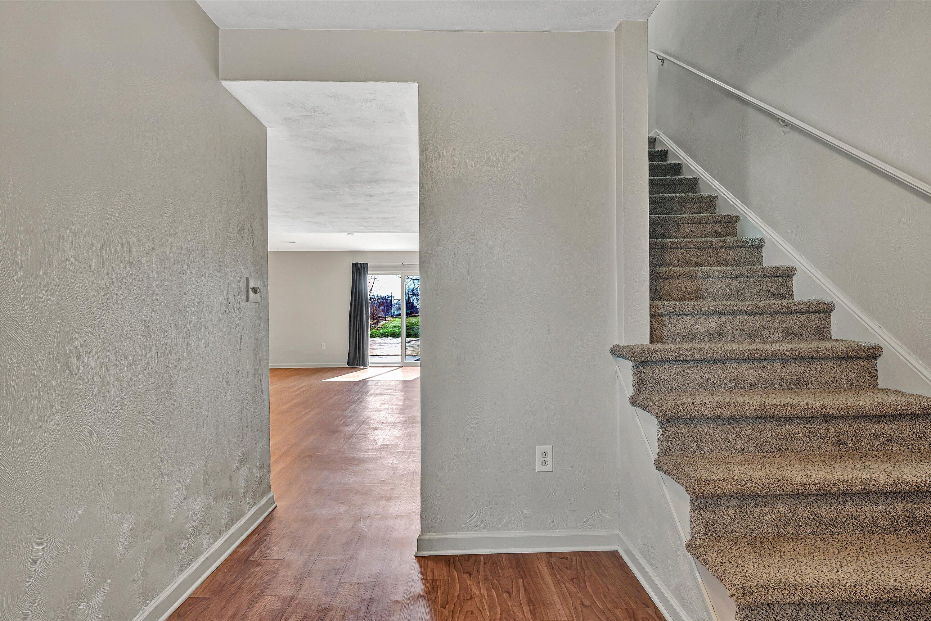 2323 Ranch RD NW