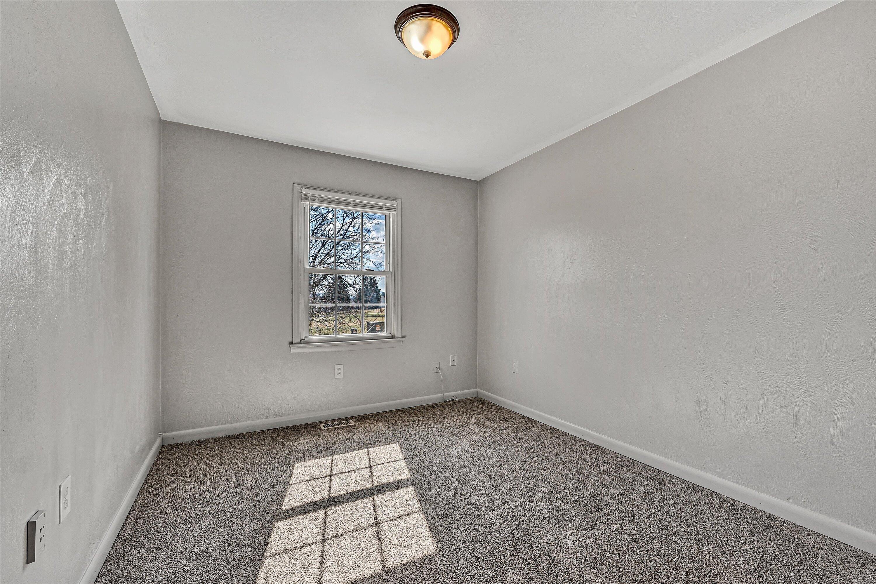 2323 Ranch RD NW