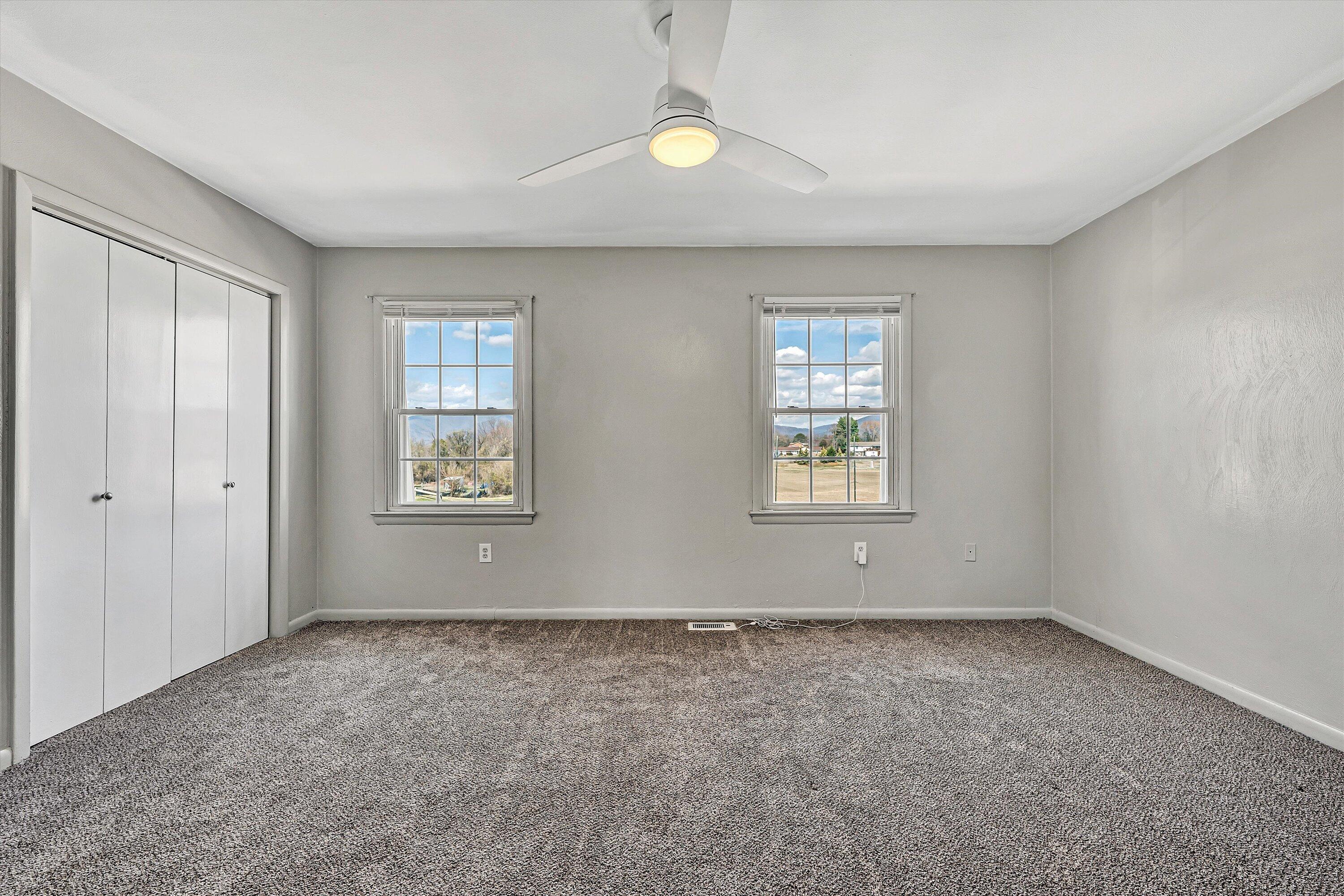 2323 Ranch RD NW
