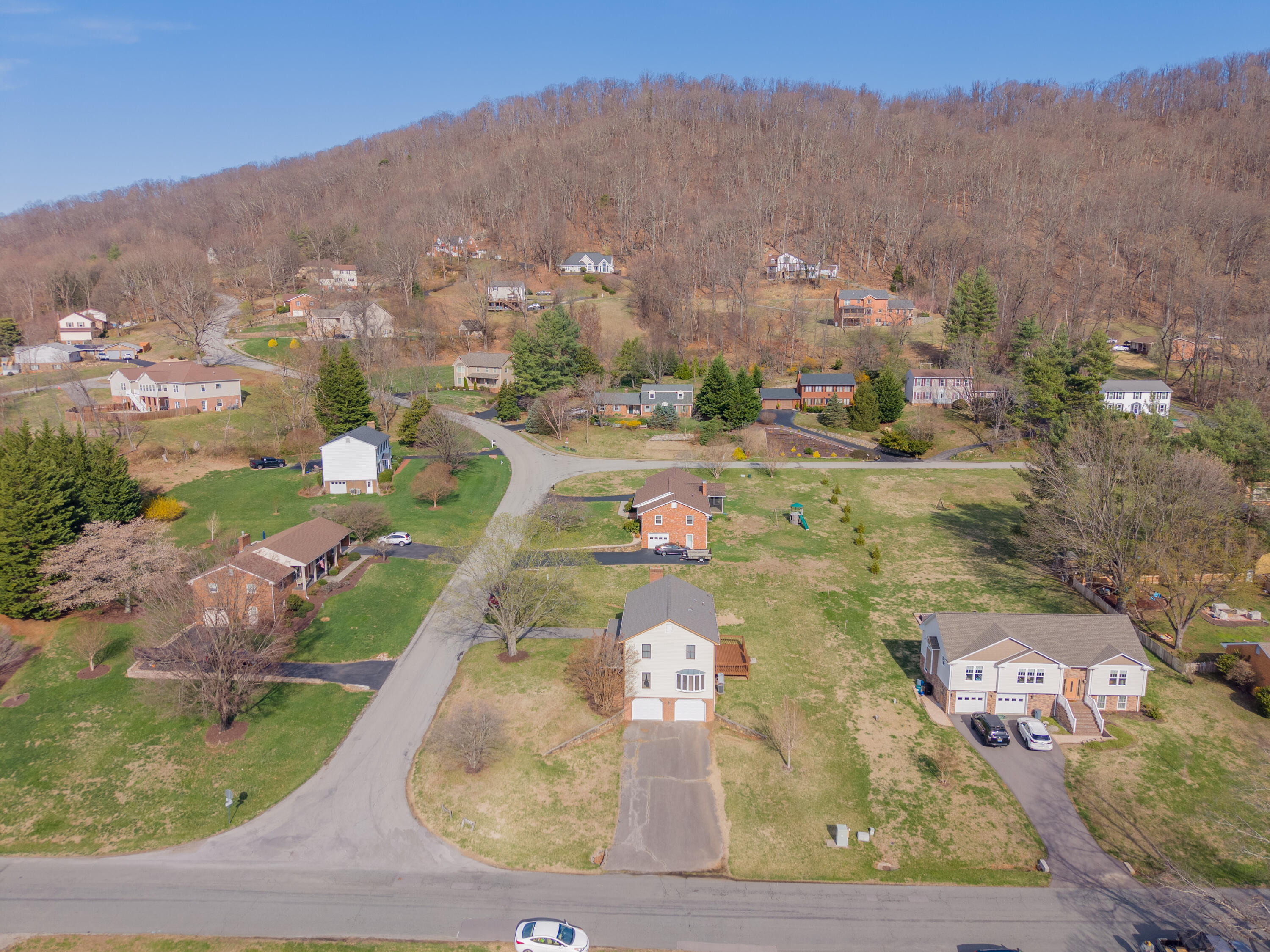 4106 Falling Creek DR