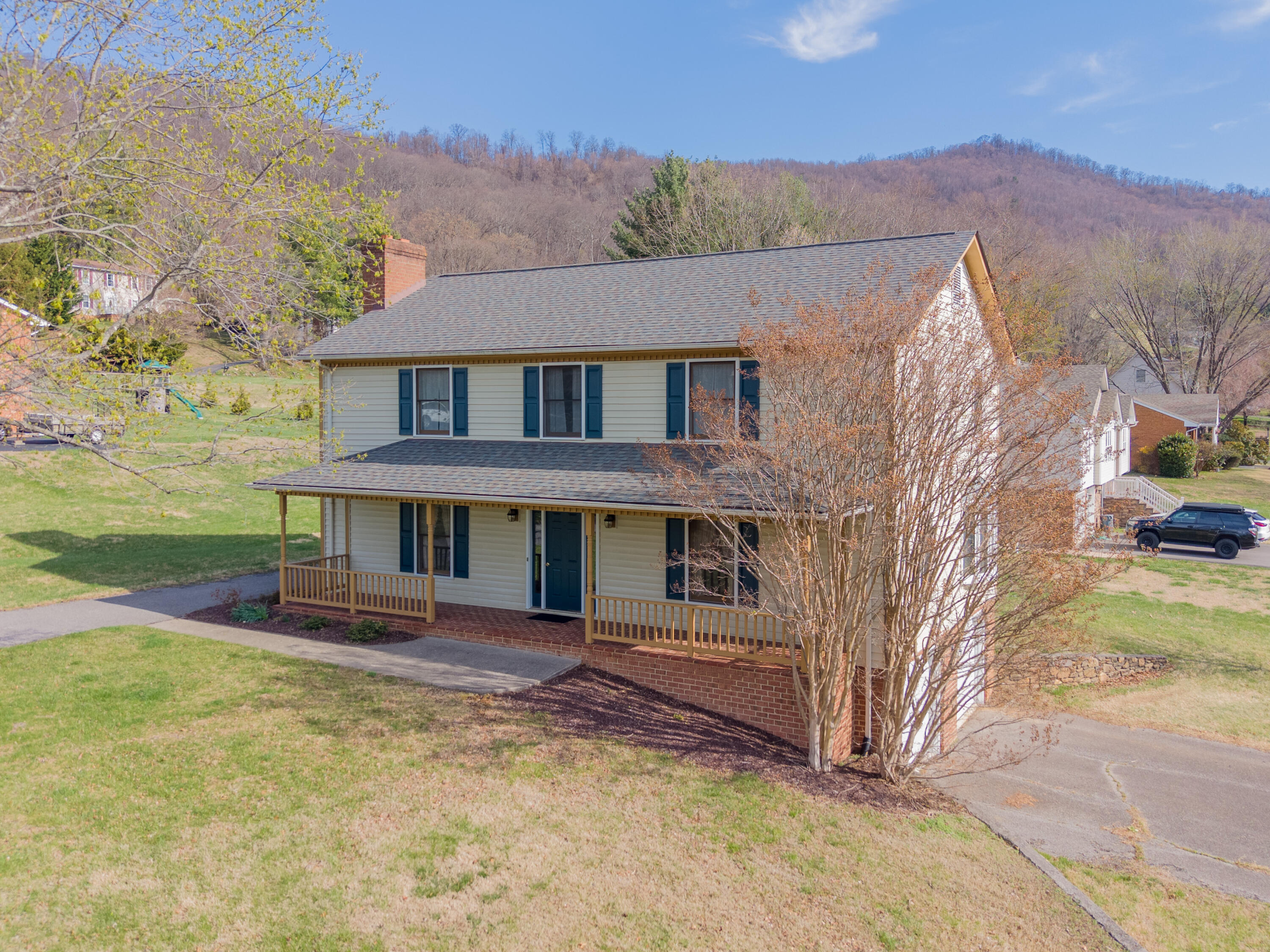 4106 Falling Creek DR