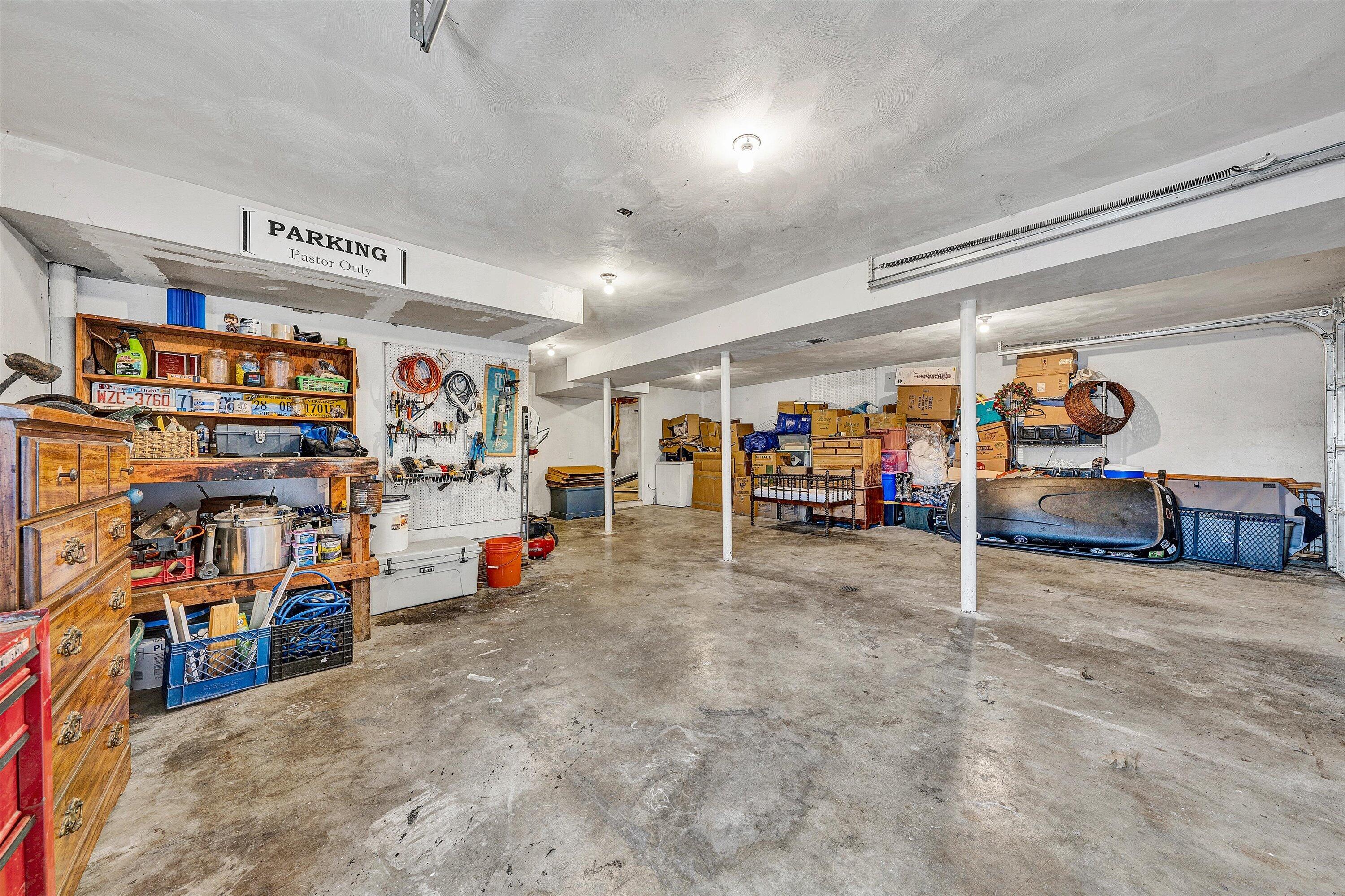 4043 Mockingbird Hill RD