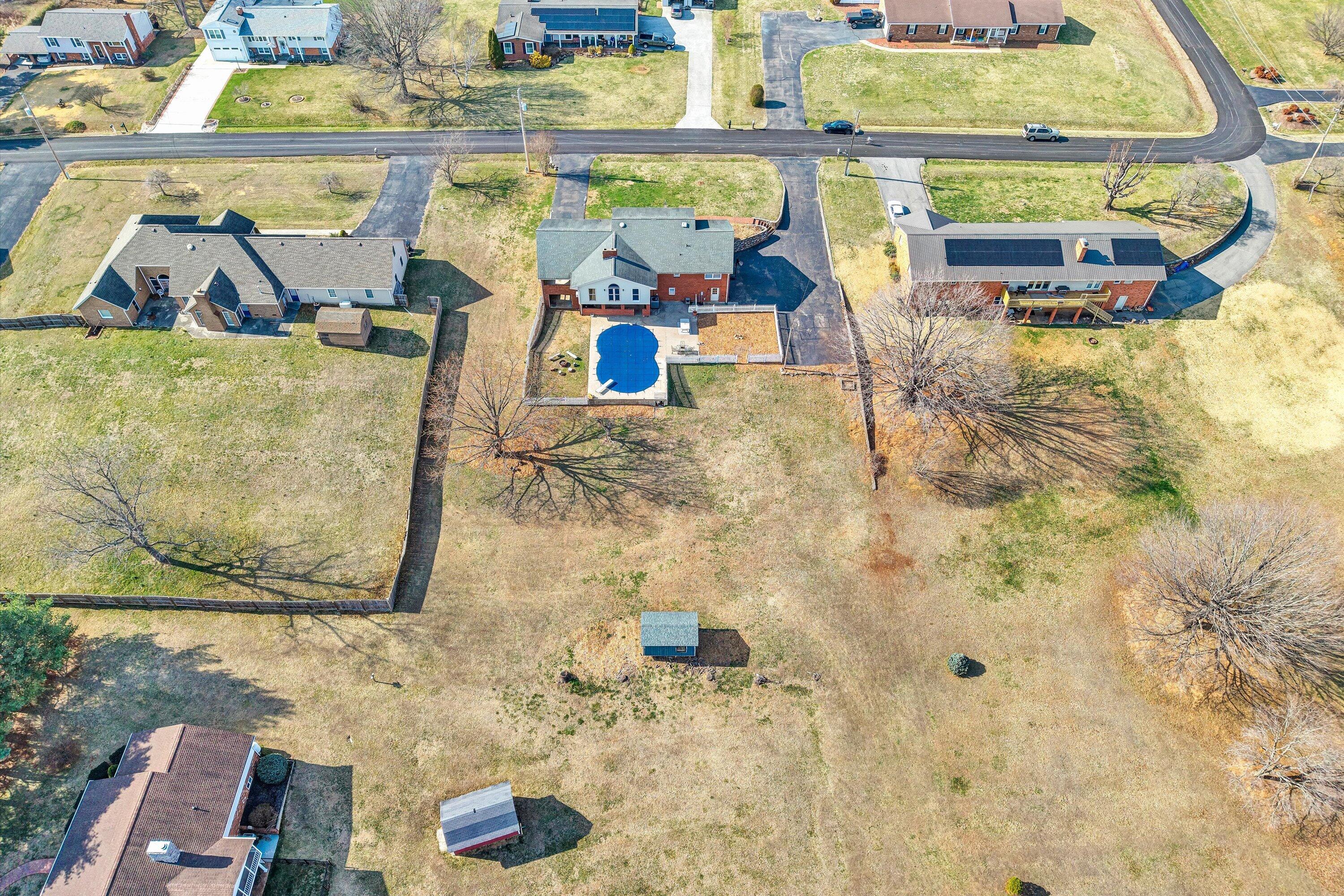 4043 Mockingbird Hill RD
