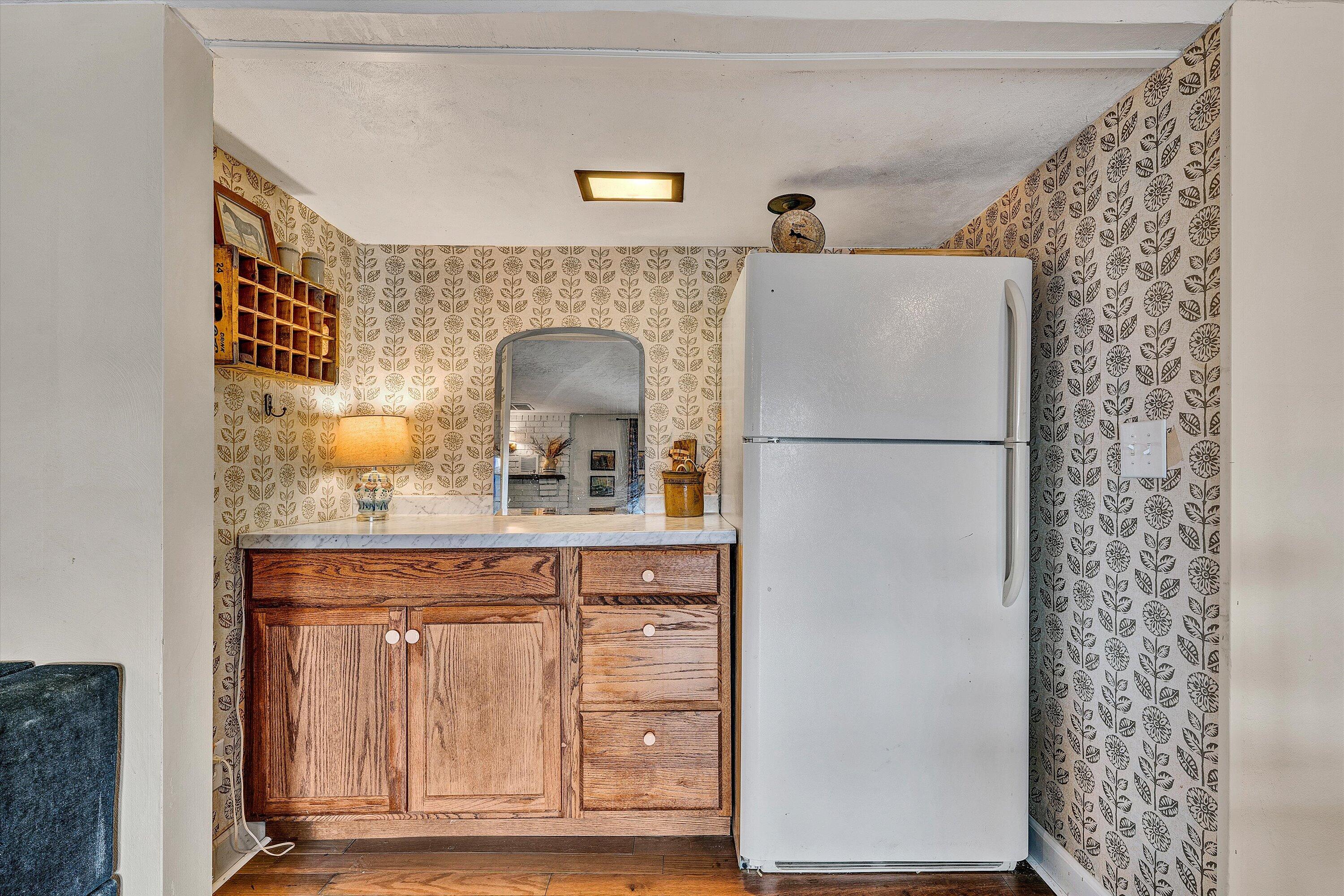 4043 Mockingbird Hill RD