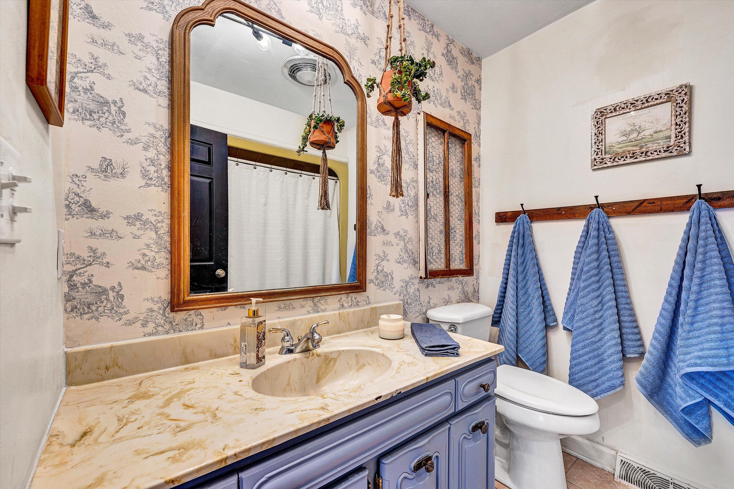 4043 Mockingbird Hill RD