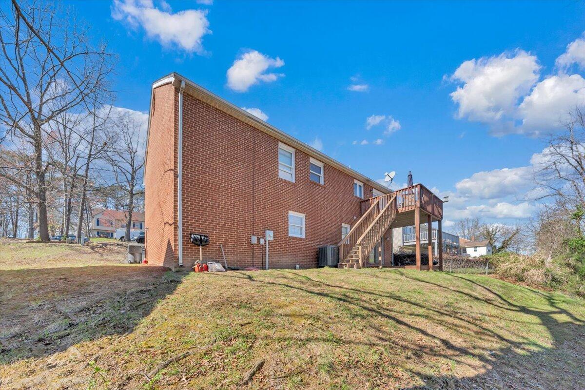 3622 View AVE