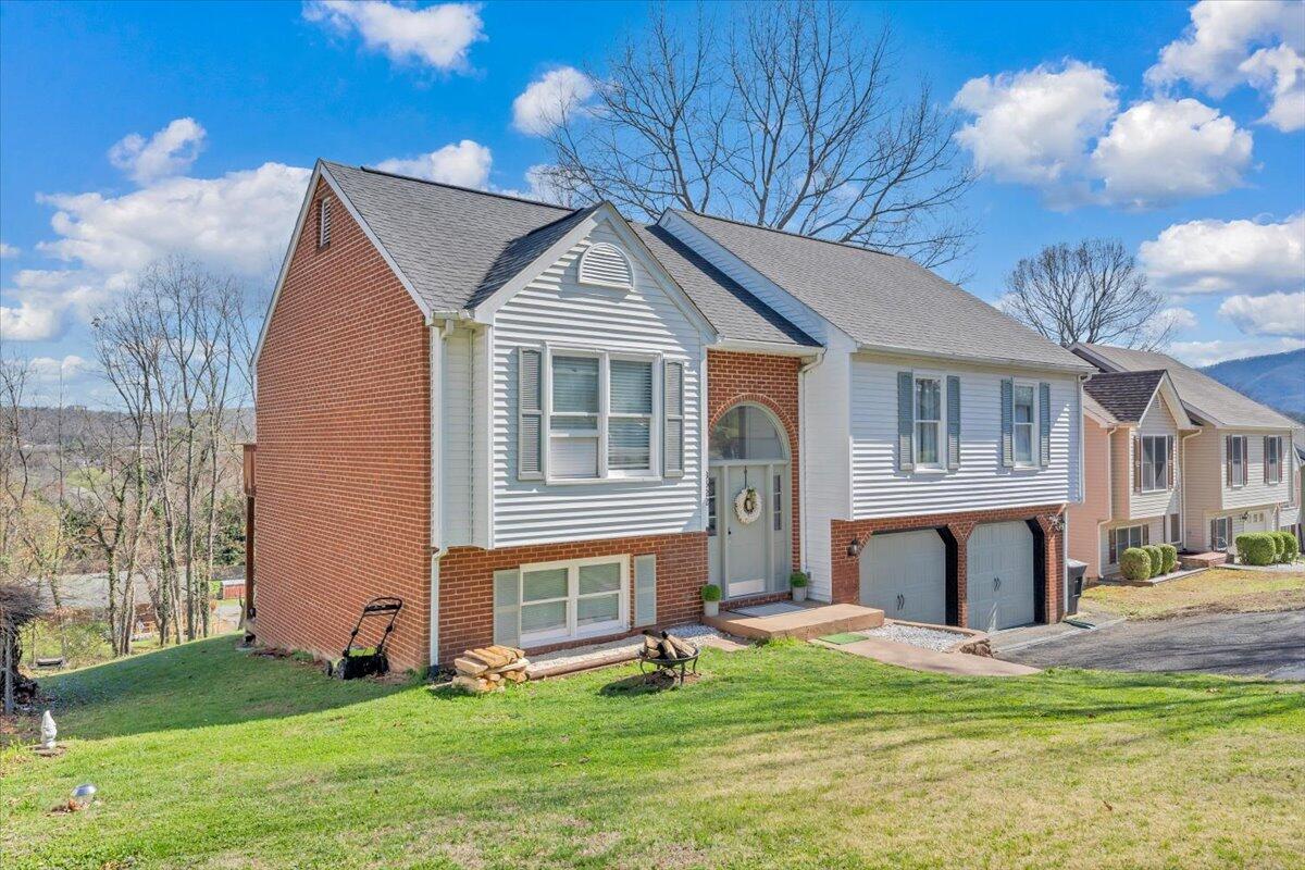 3622 View AVE